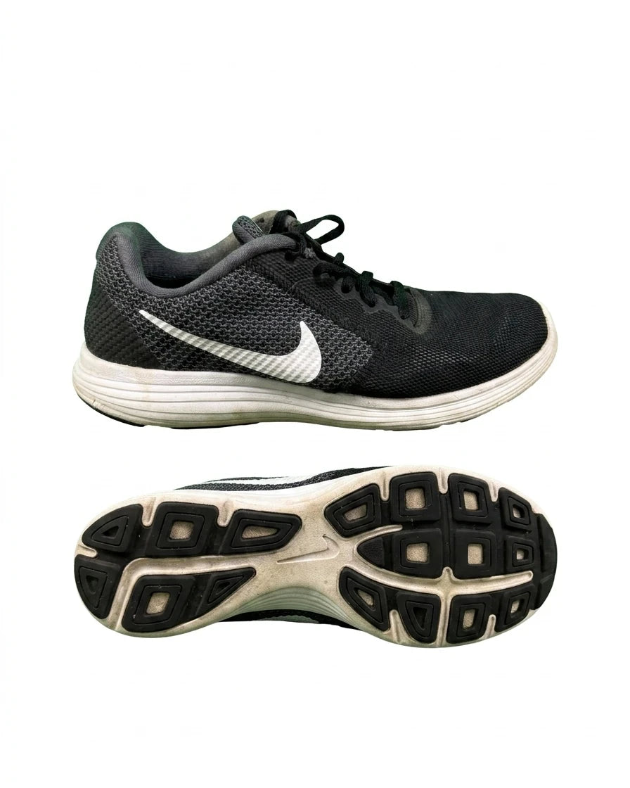 Nike Lightweight Running Trainers