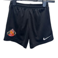 Front view of black Nike Sunderland AFC kids' football shorts with club crest and Nike Swoosh