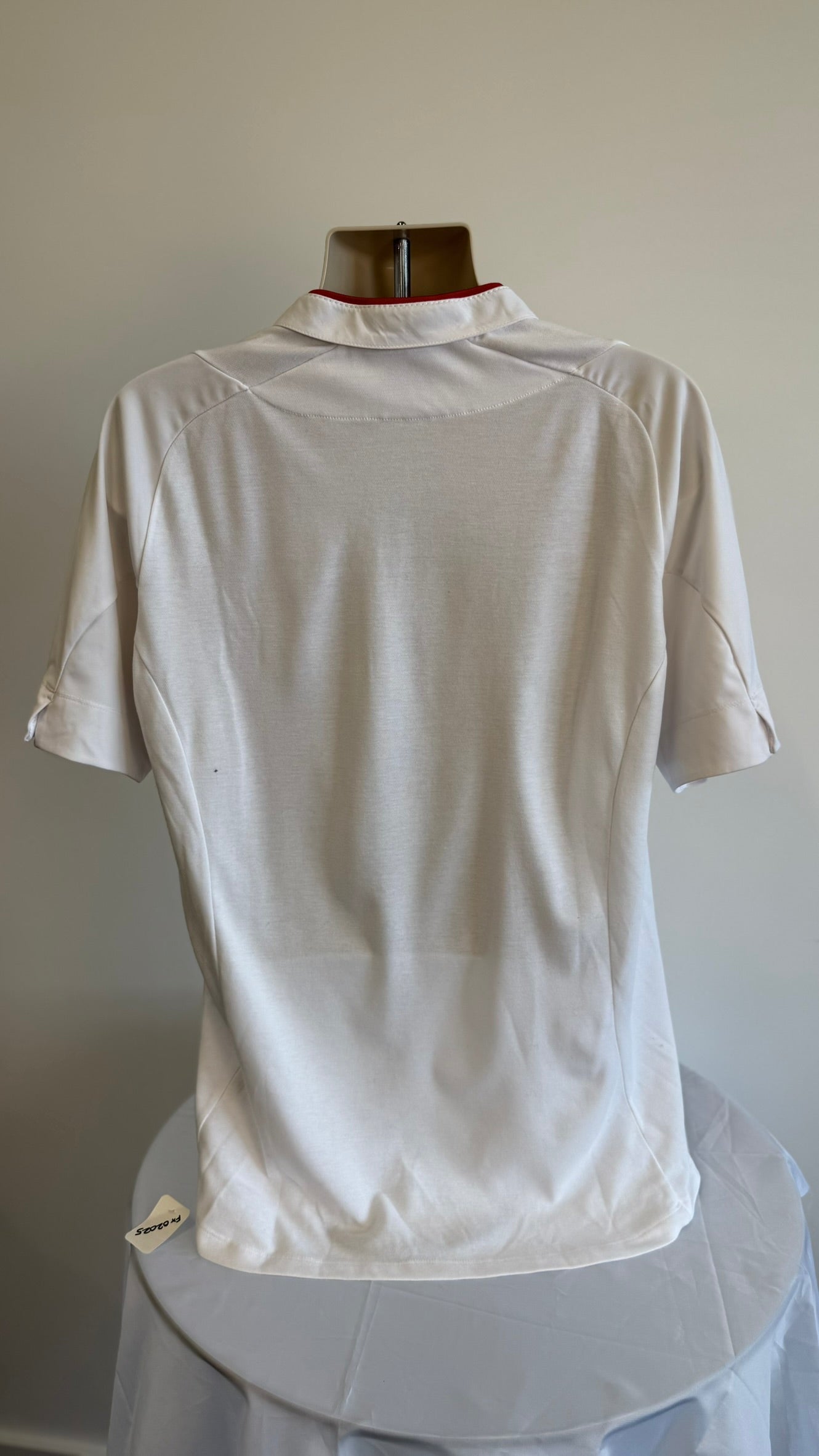 Back view of Umbro England white football shirt XL