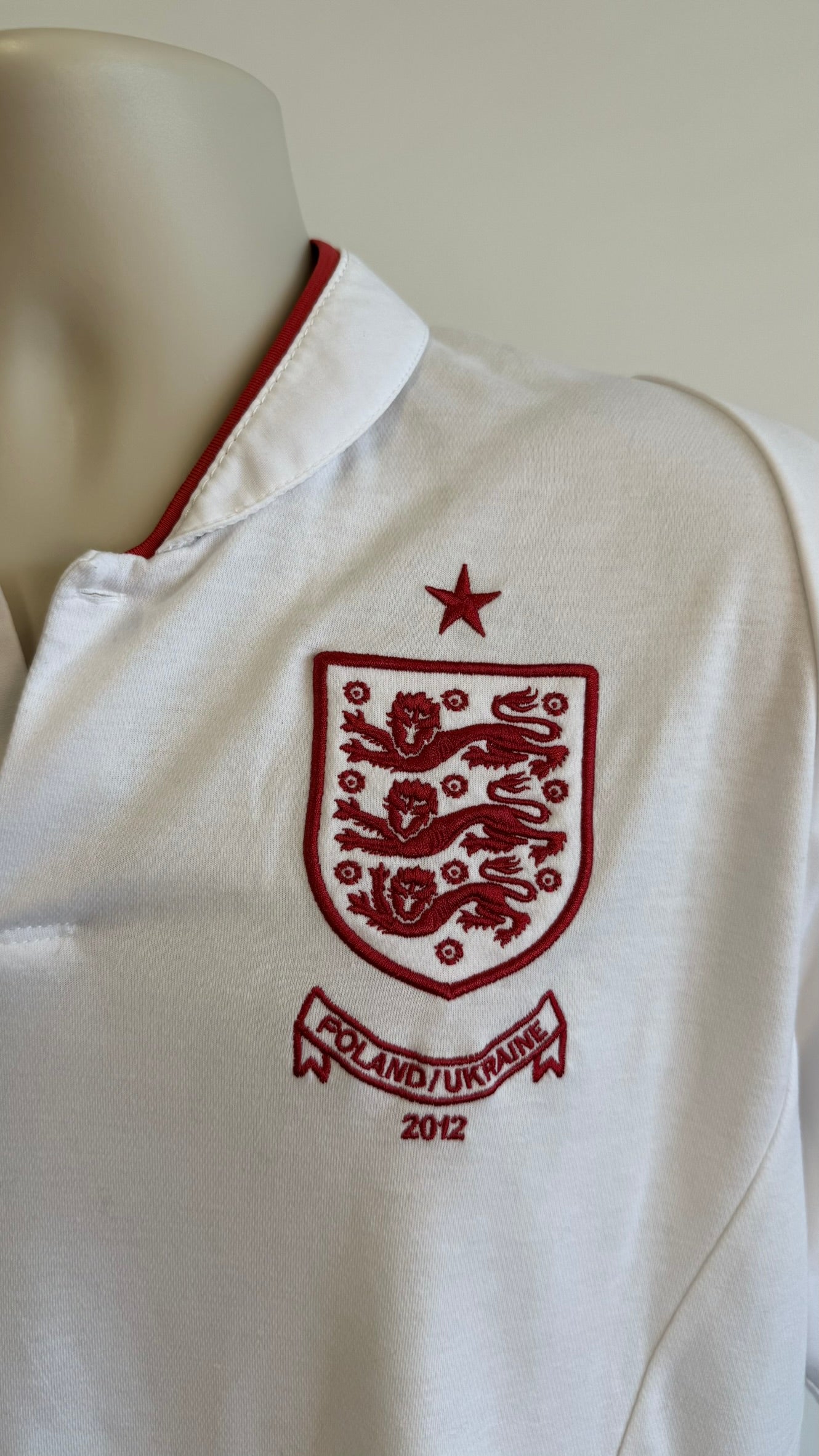 Classic England Euro 2012 Football Shirt - XL