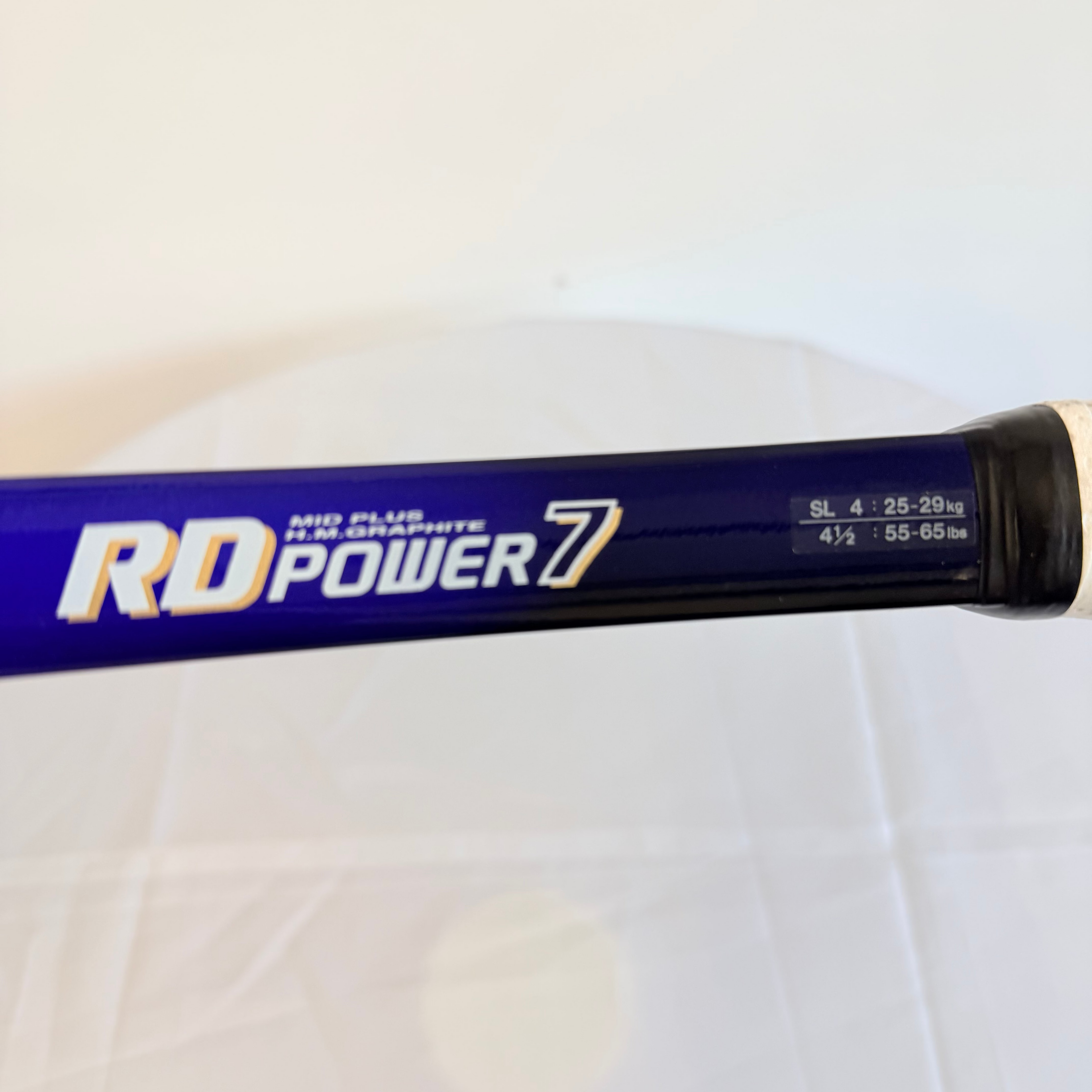 Side view showing RD Power 7 logo and technical specifications