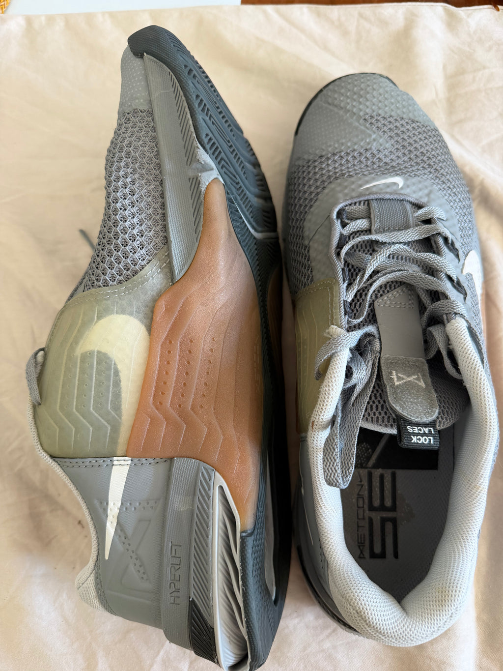 Side view Nike Metcon 7 trainers showing Hyperlift and Nike logo