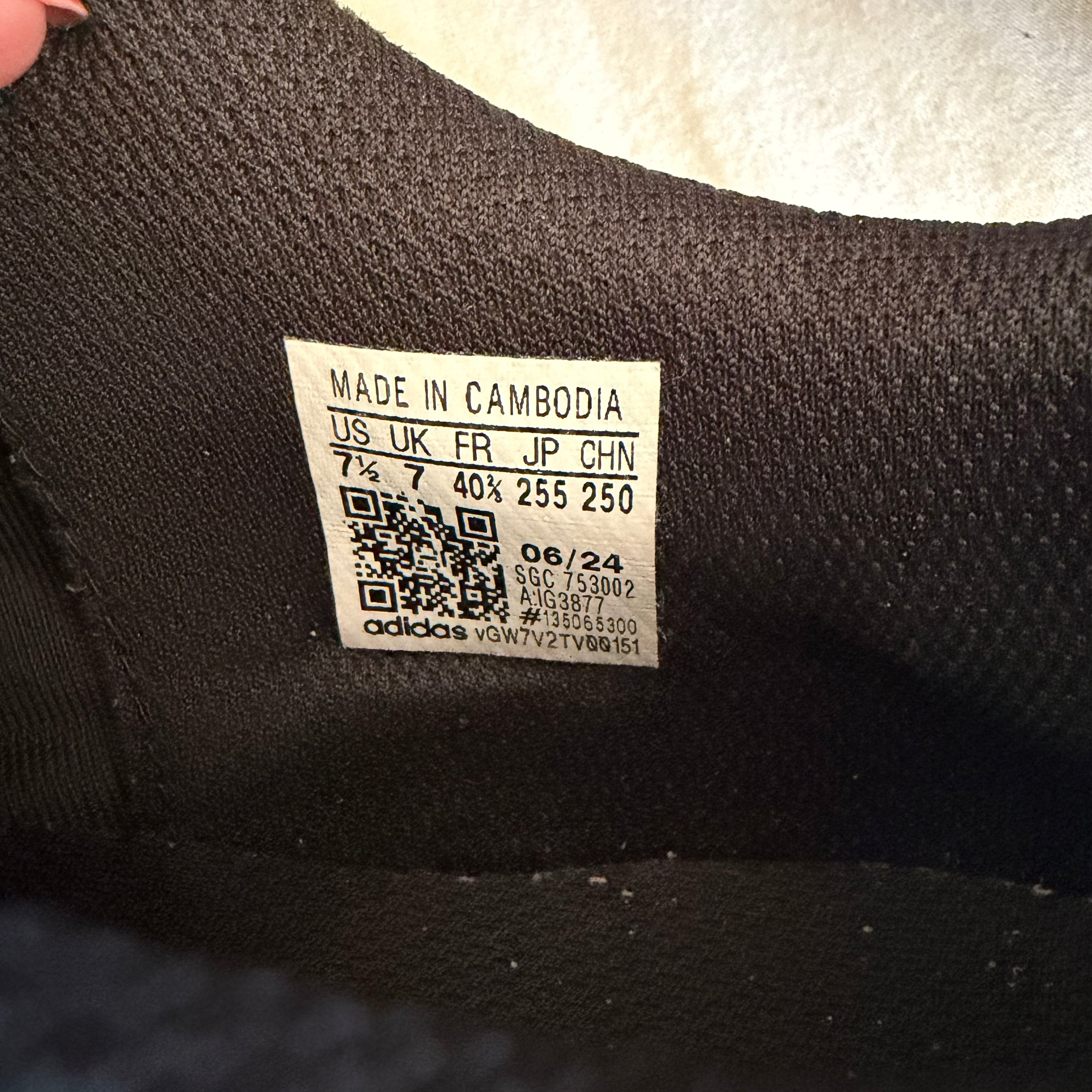 adidas size label inside football boot showing UK 7