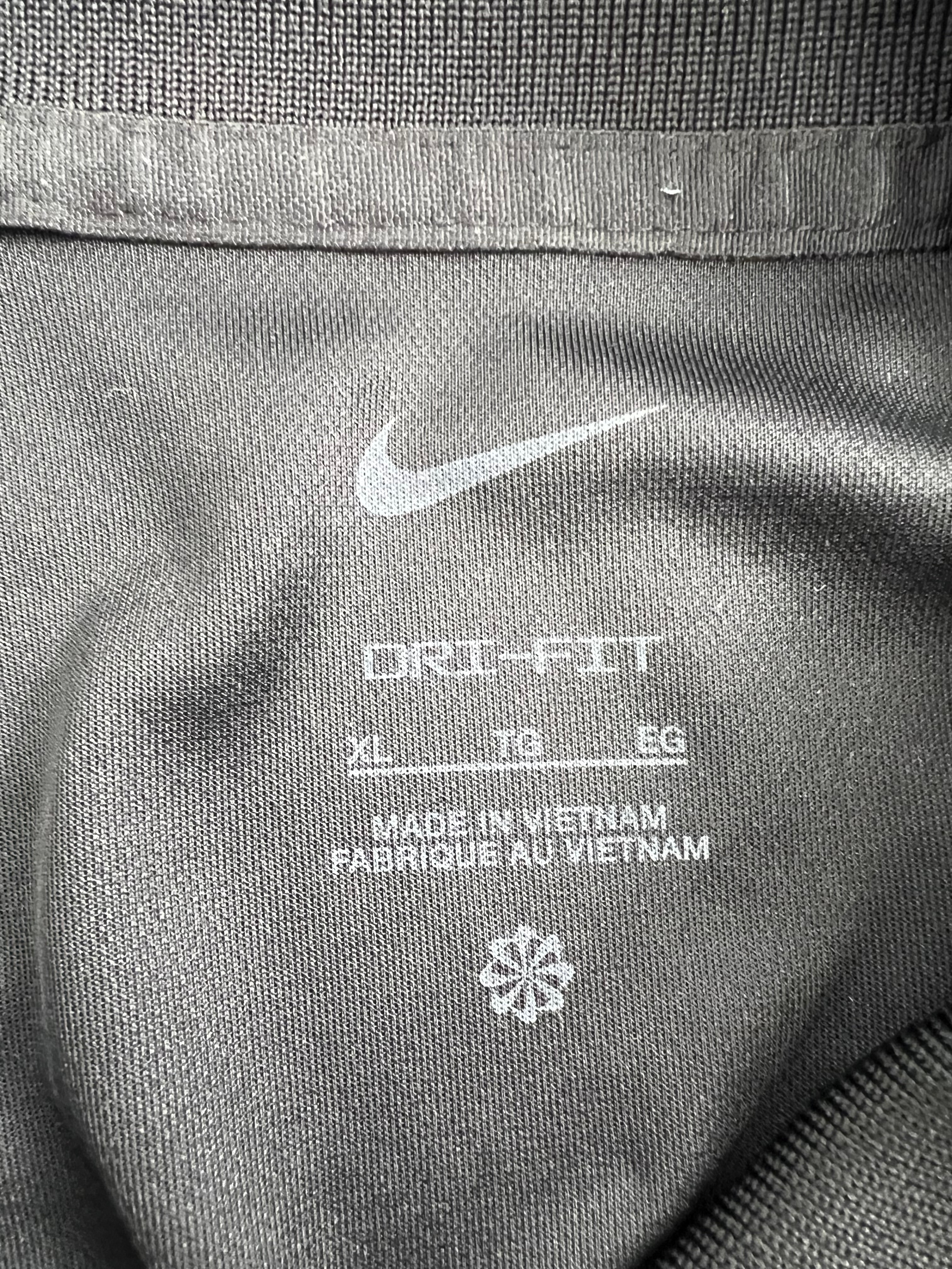 Close-up of the interior label showing Nike Dri-FIT XL details