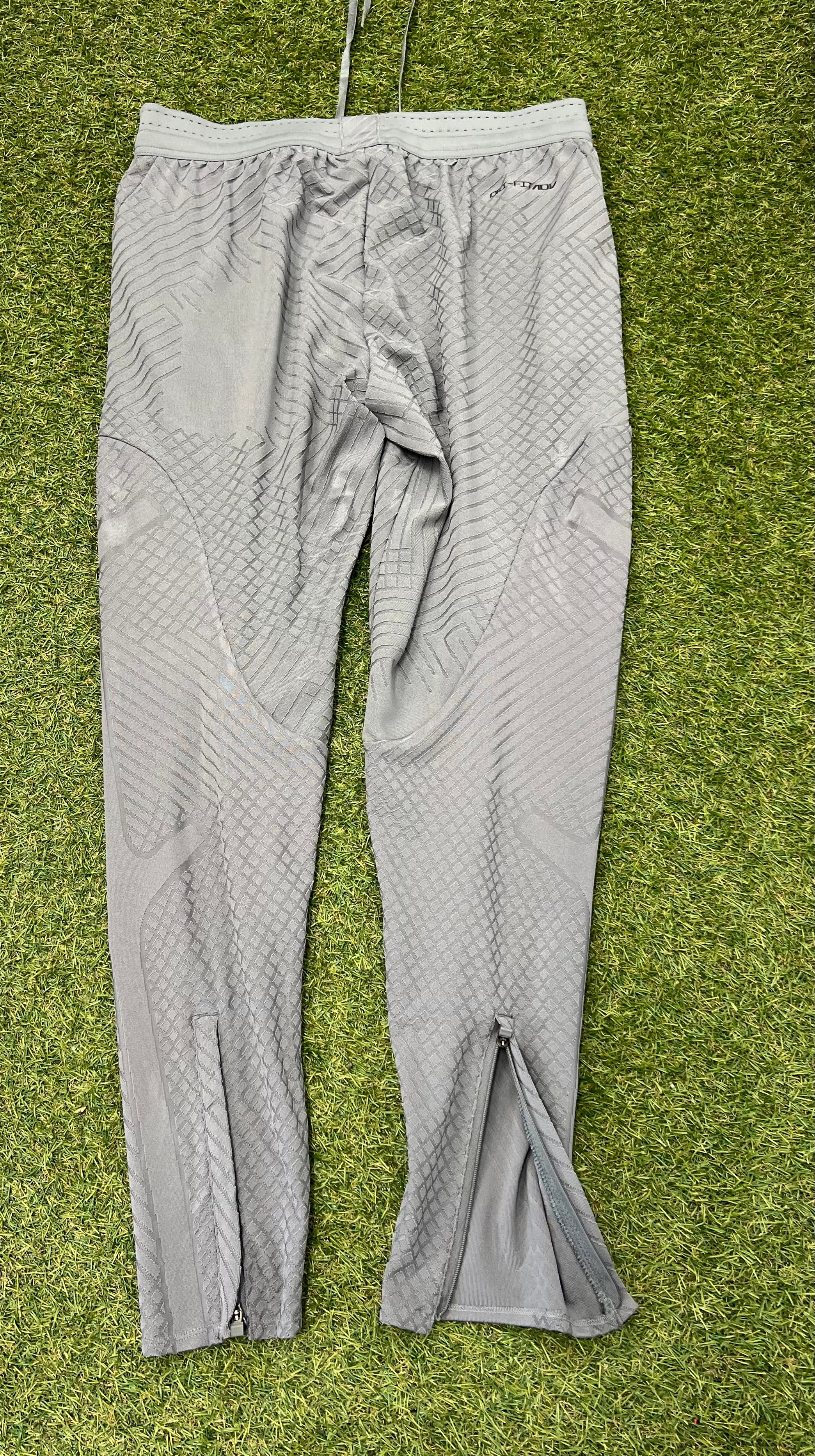 Liverpool FC Nike Dri FitAdv Training Bottoms donated by Liverpool FC Foundation Size L