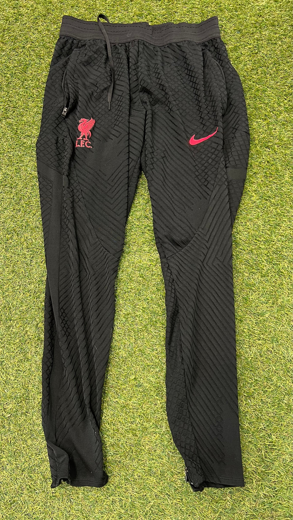 Liverpool FC Nike Dri FitAdv Training Bottoms donated by Liverpool FC Foundation Size L