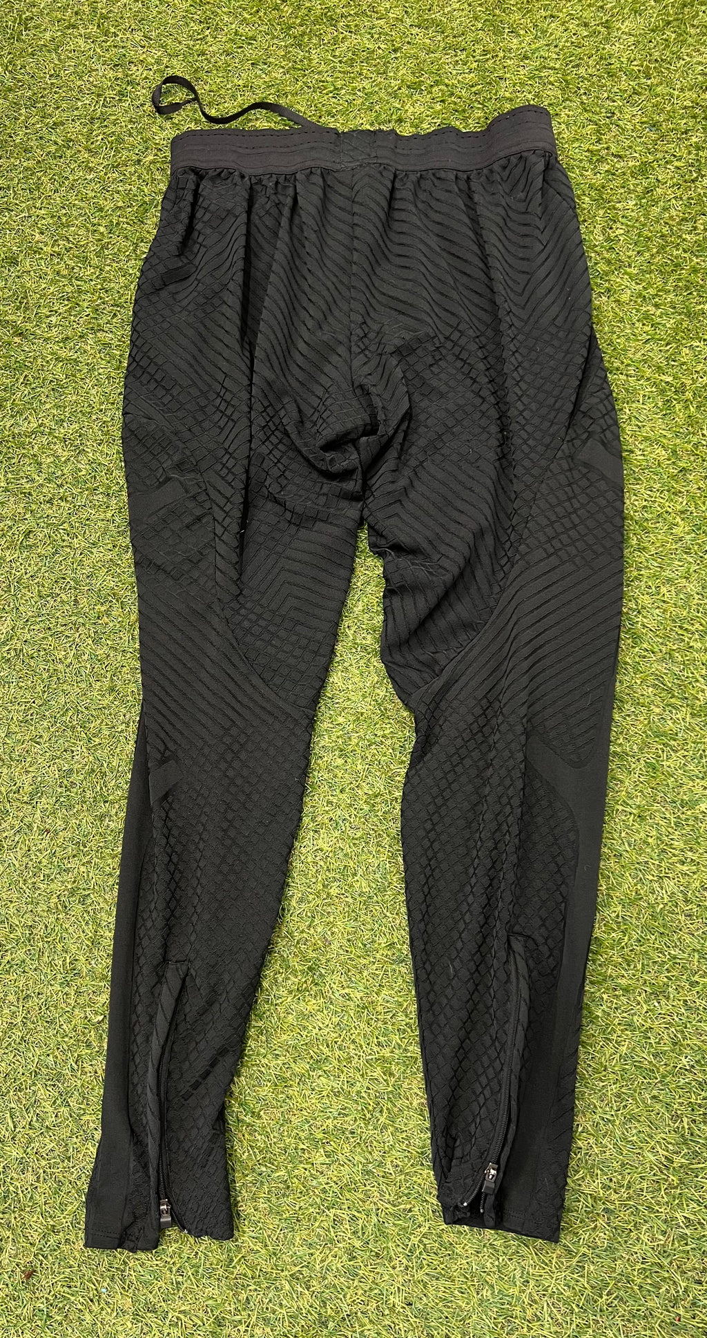 Liverpool FC Nike Dri FitAdv Training Bottoms donated by Liverpool FC Foundation Size L