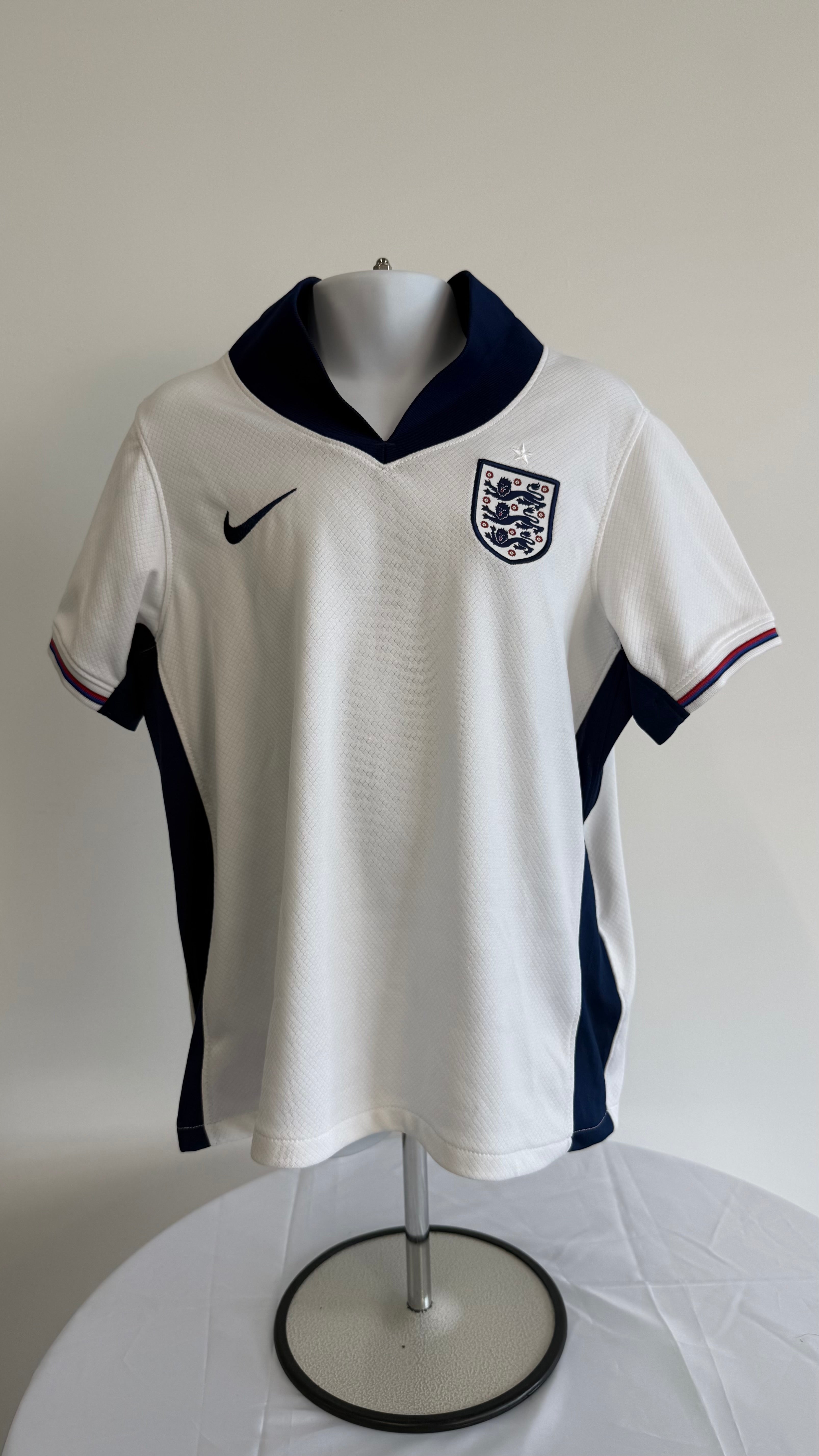 Kids England Football Kit Nike - kids size 122-128cm