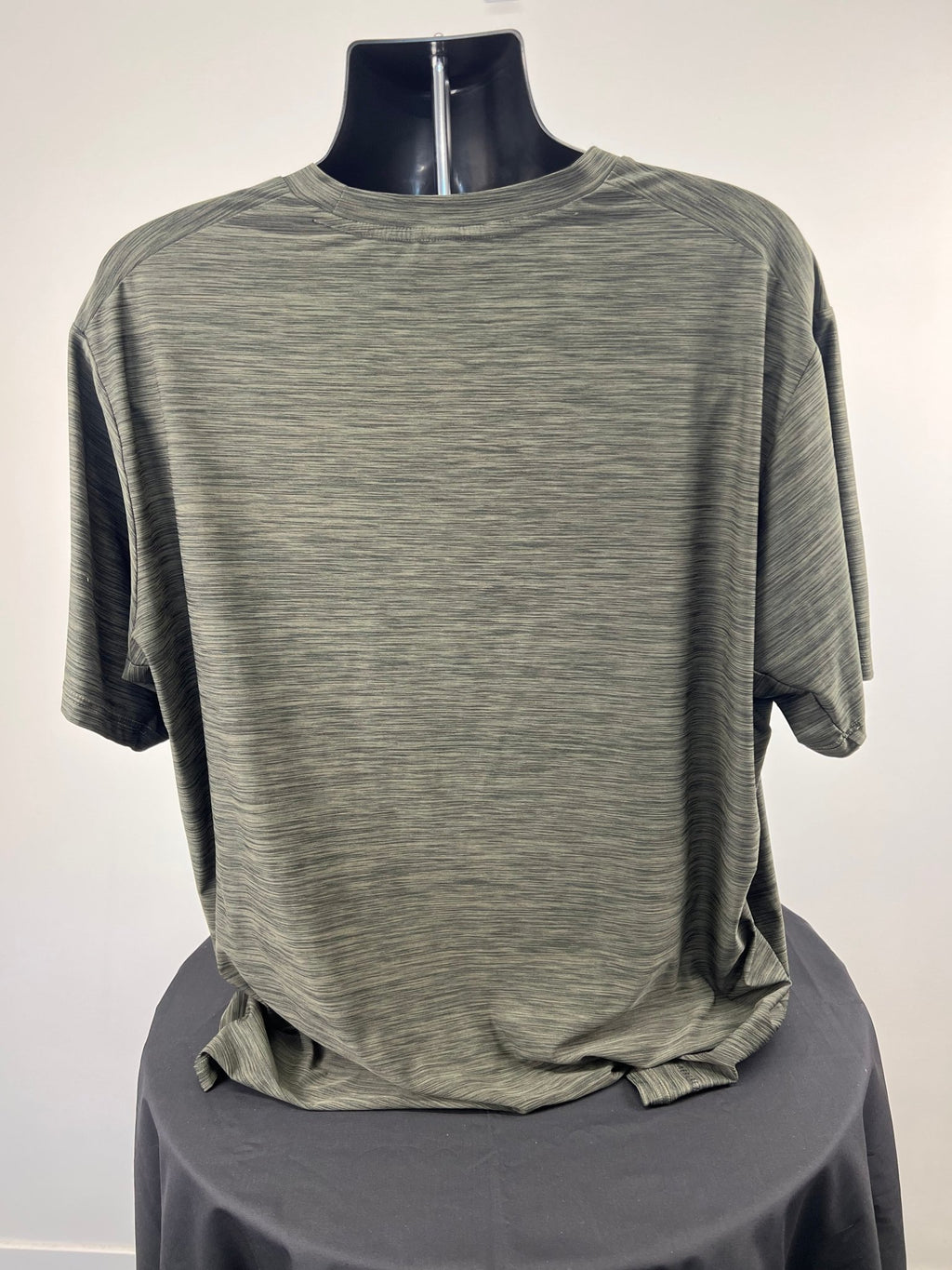 Back view of adidas green marl t-shirt 2XL displayed on a mannequin