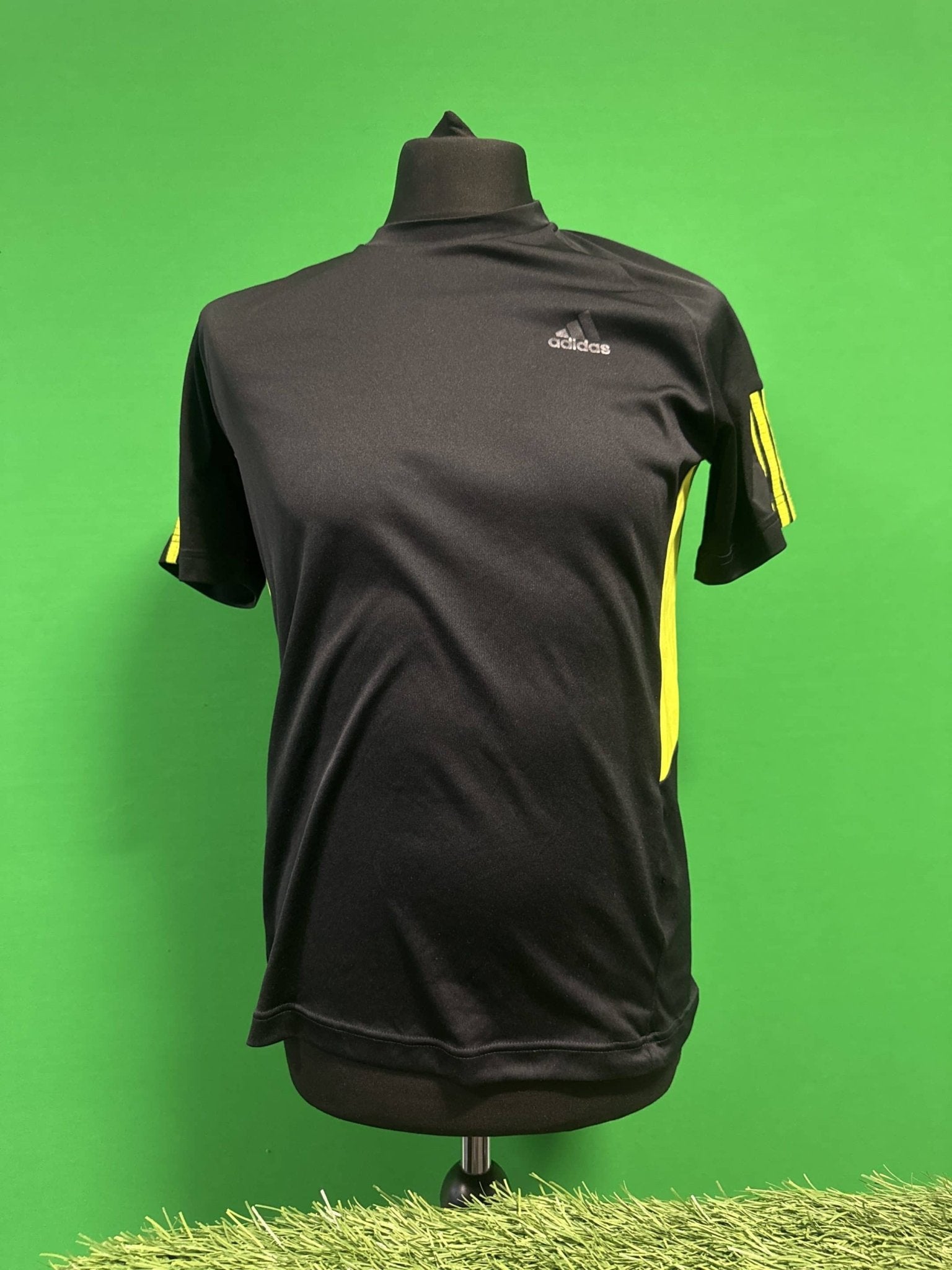 adidas Black and Yellow Football T-Shirt - kitround kitround product