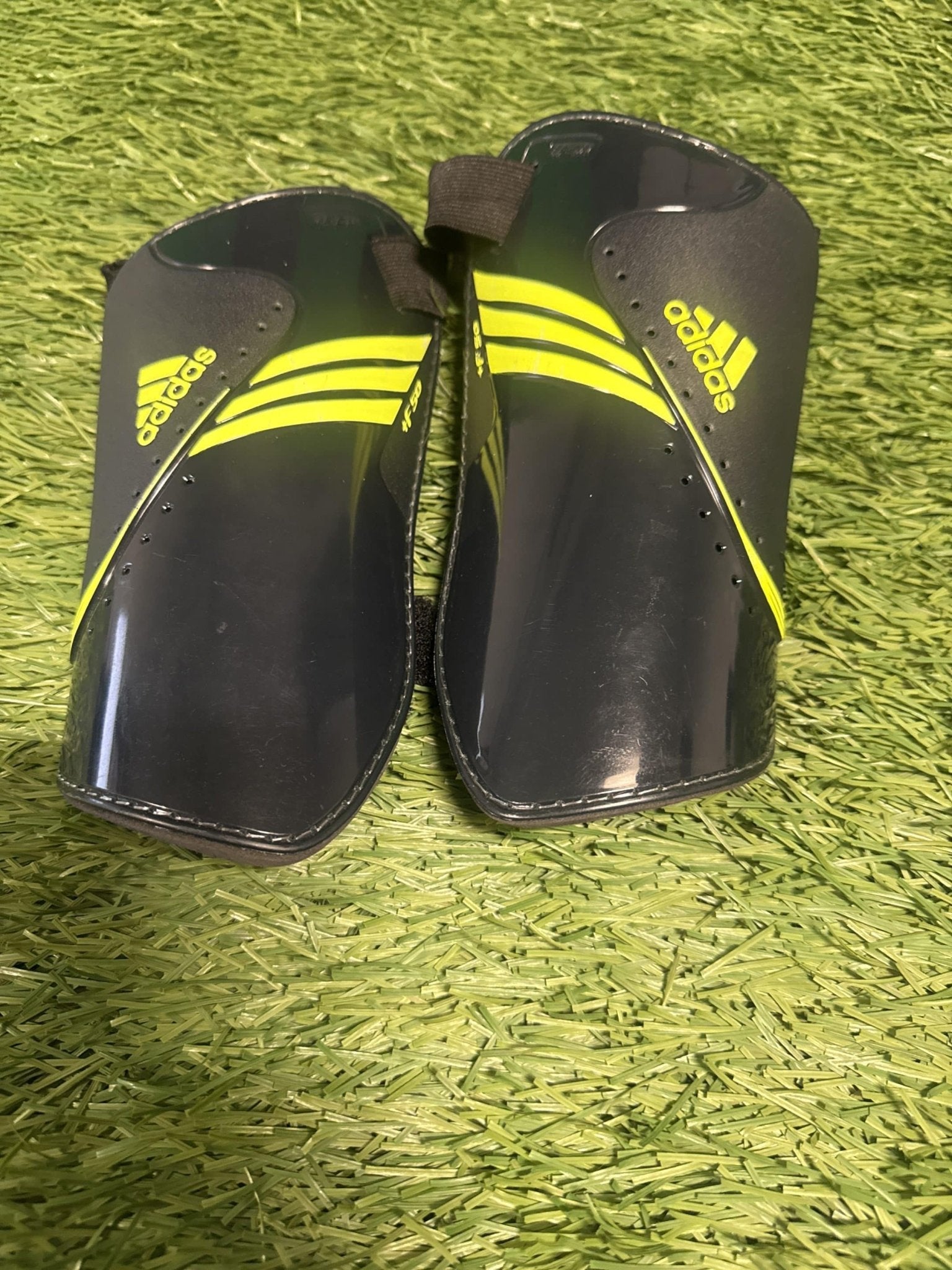 Adidas Football Shin Pads Black/Yellow - kitround kitround product
