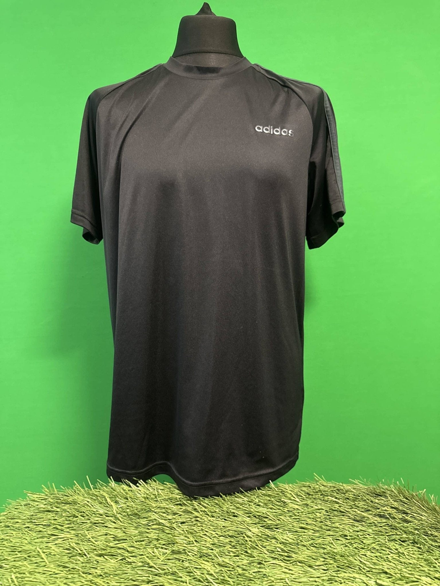 adidas Men's Black Athletic T-Shirt - kitround kitround product