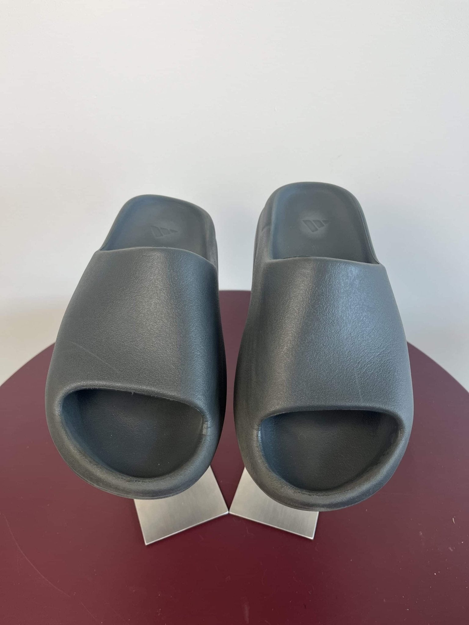 Adidas Yeezy Sliders - kitround kitround product