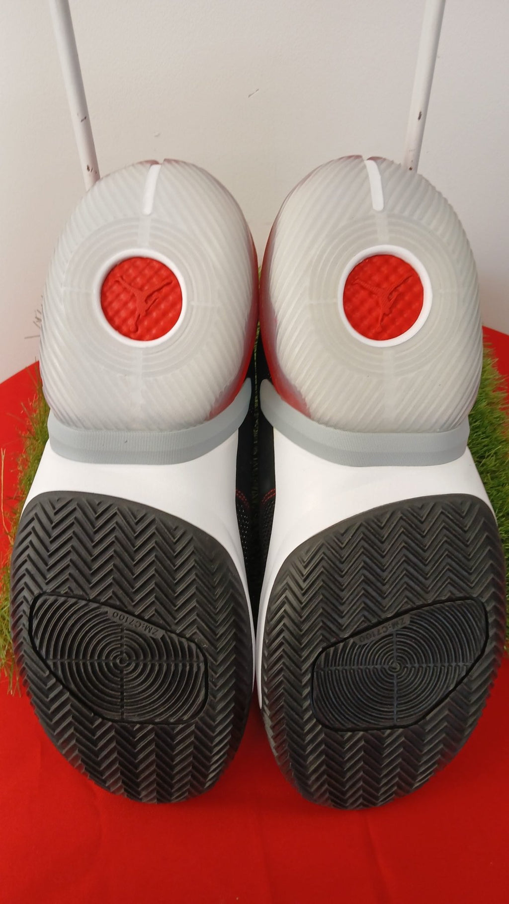 Air Jordan Basketball Trainers Black & Red - kitround kitround product