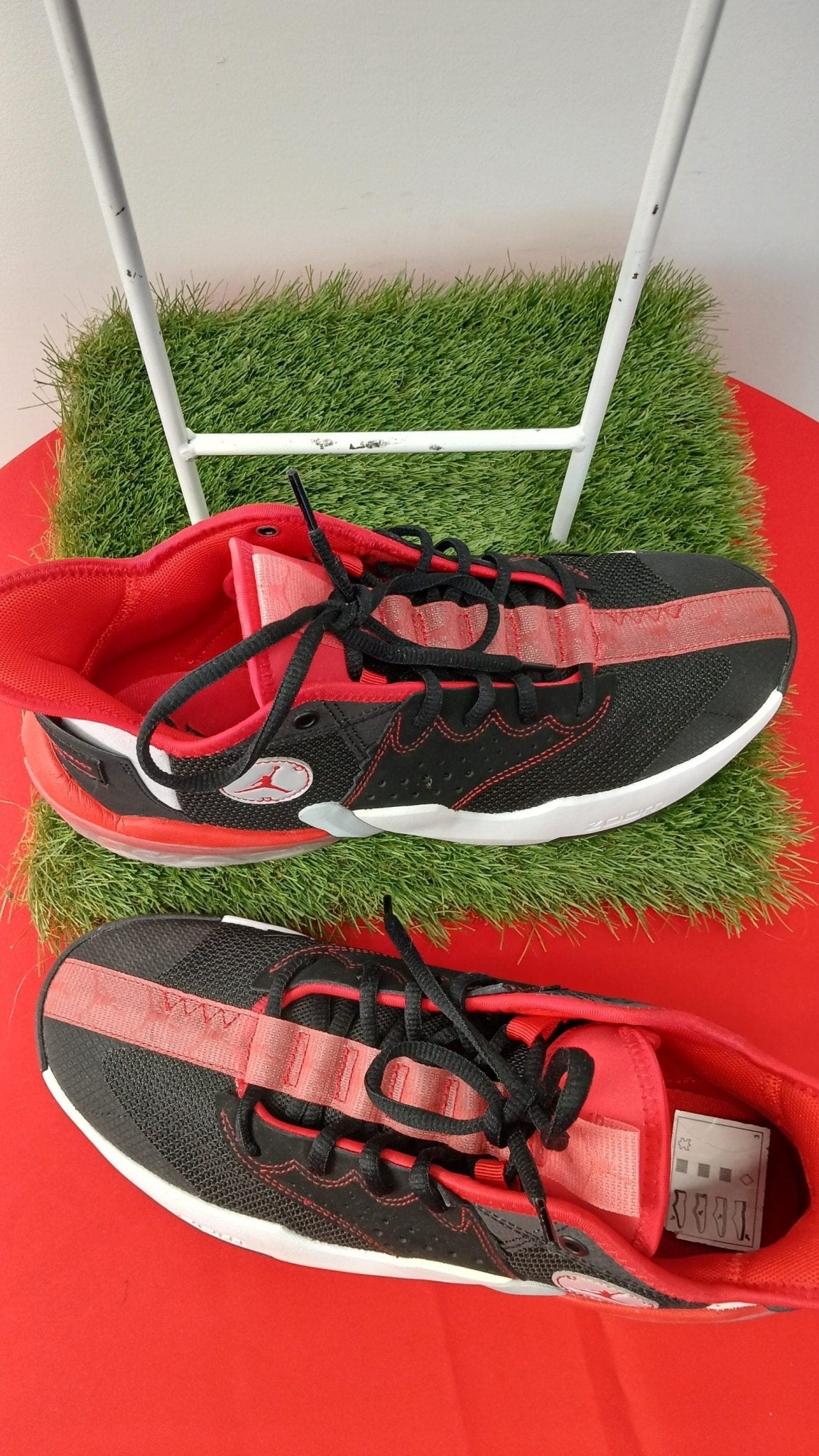 Air Jordan Basketball Trainers Black & Red - kitround kitround product