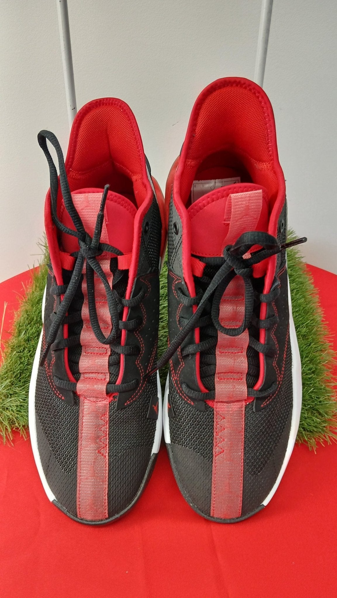 Air Jordan Basketball Trainers Black & Red - kitround kitround product