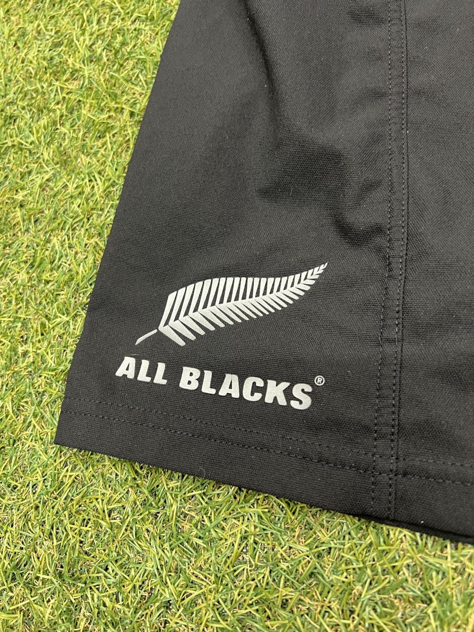 All Blacks Rugby Shorts XL - kitround kitround product