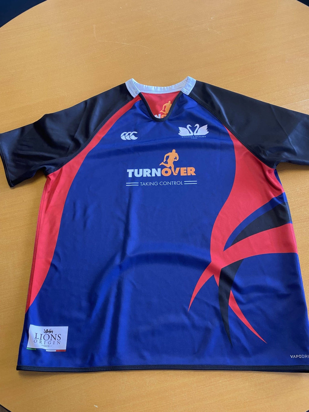 Canterbury reversible training shirt - kitround Staines Rugby Club product
