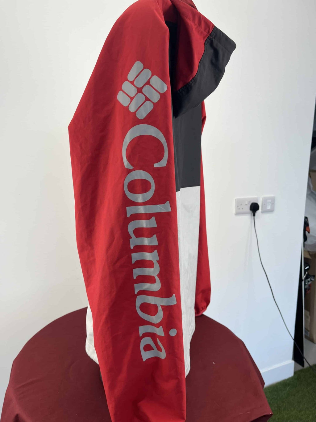 Columbia Men's Hooded Jacket - kitround kitround product