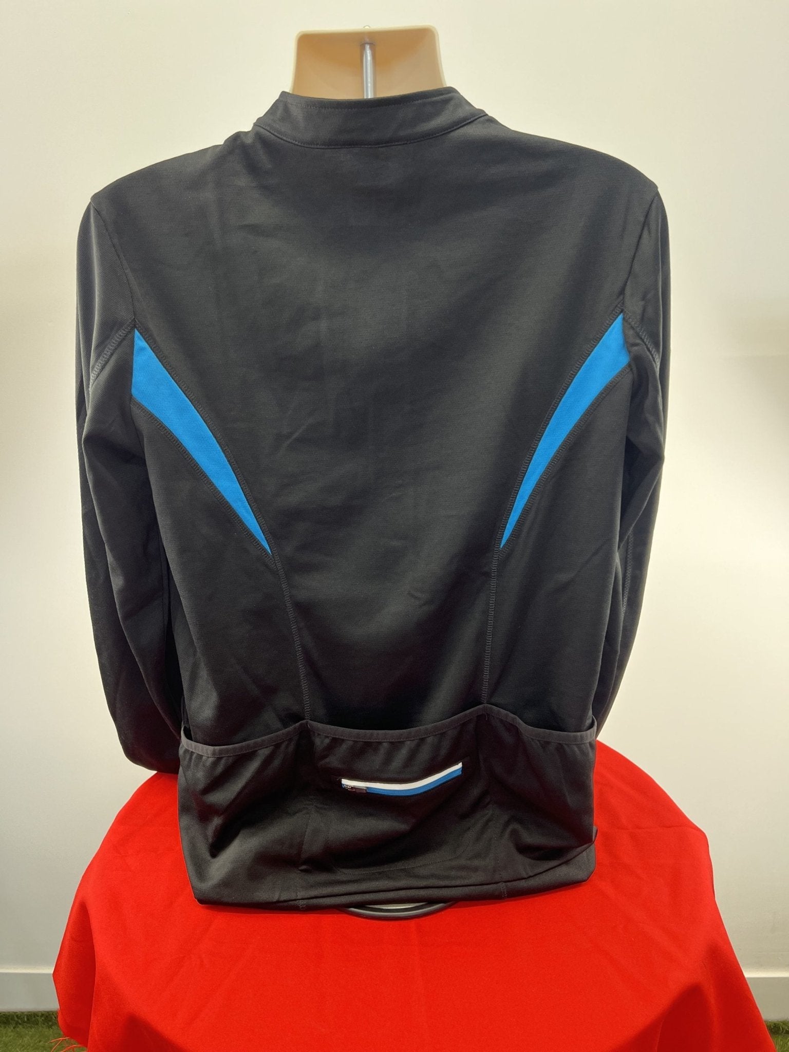 Crivit Black and Blue Track Jacket - kitround kitround product