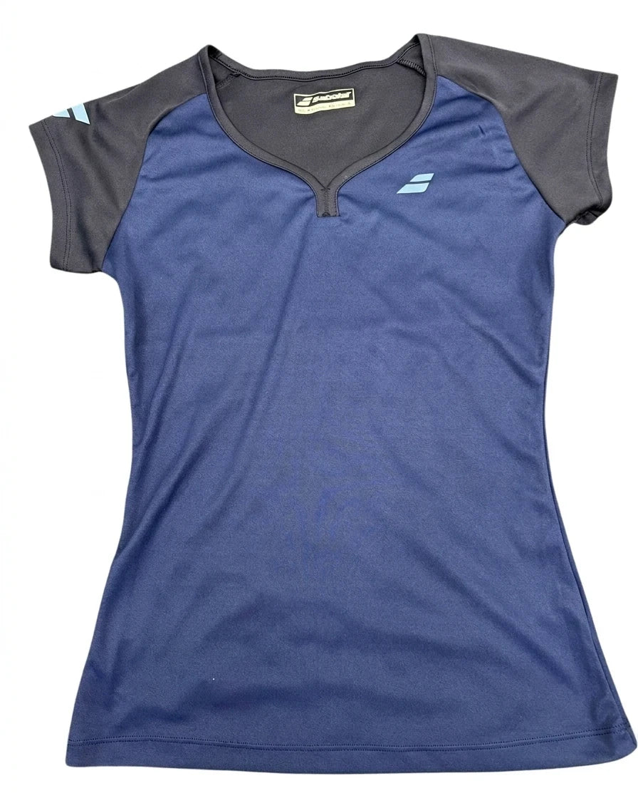 Enhanced Women's Babolat black and blue short-sleeve tennis t-shirt with v-neck and logo detail.