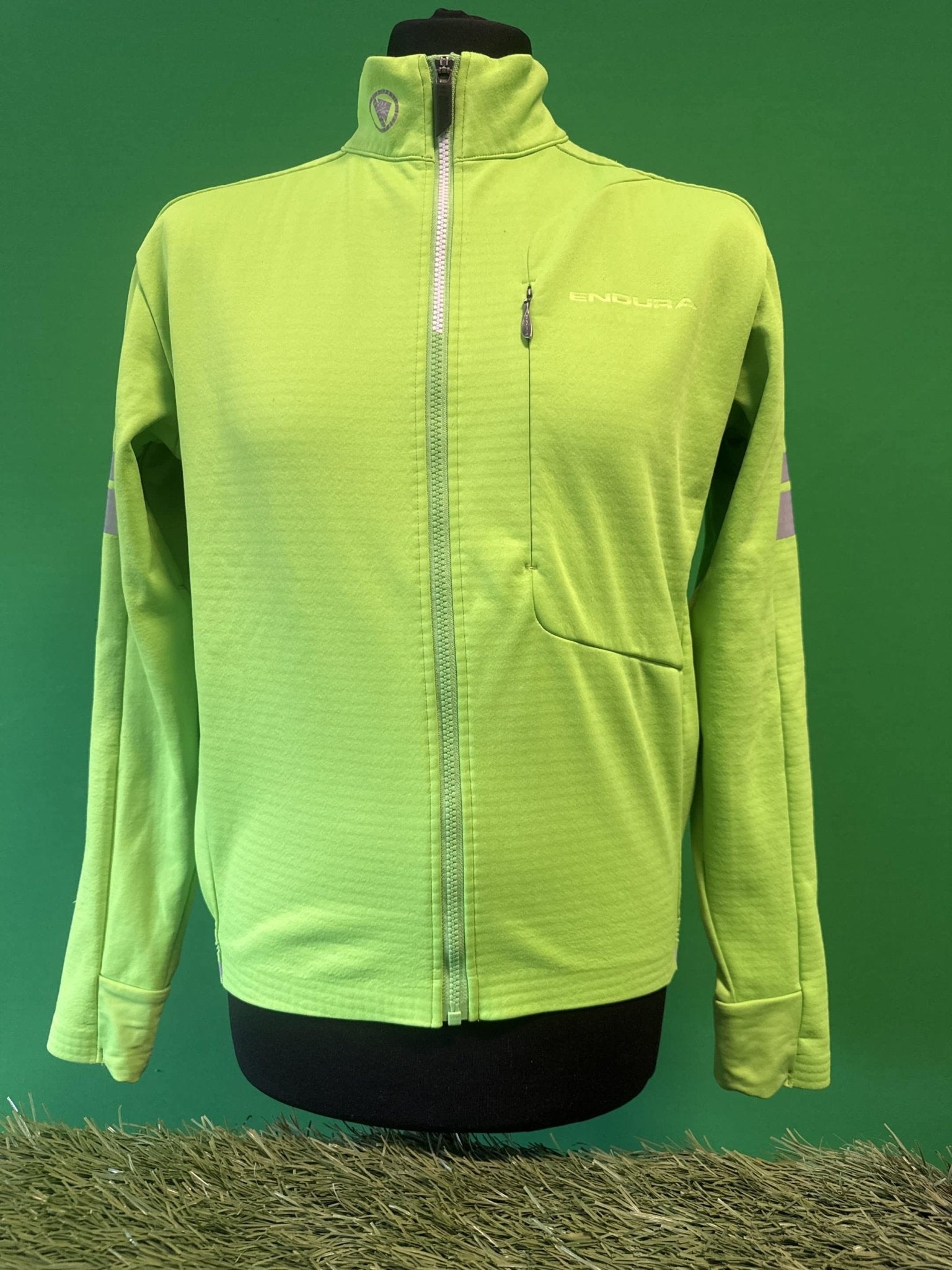 Endura Cycling Jacket - kitround kitround product
