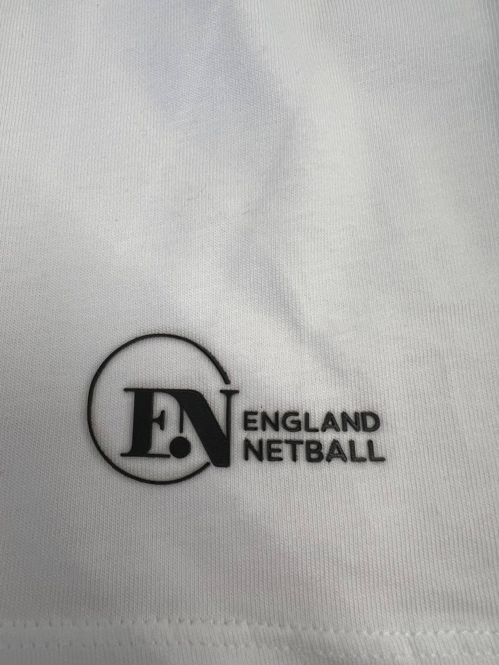 England Netball Graffiti Roses Supporter T-Shirt Size 18 - kitround England Netball product