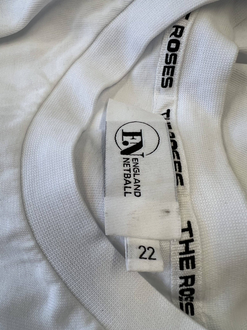 England Netball Graffiti Roses Supporter T-Shirt Size 22 - kitround England Netball product