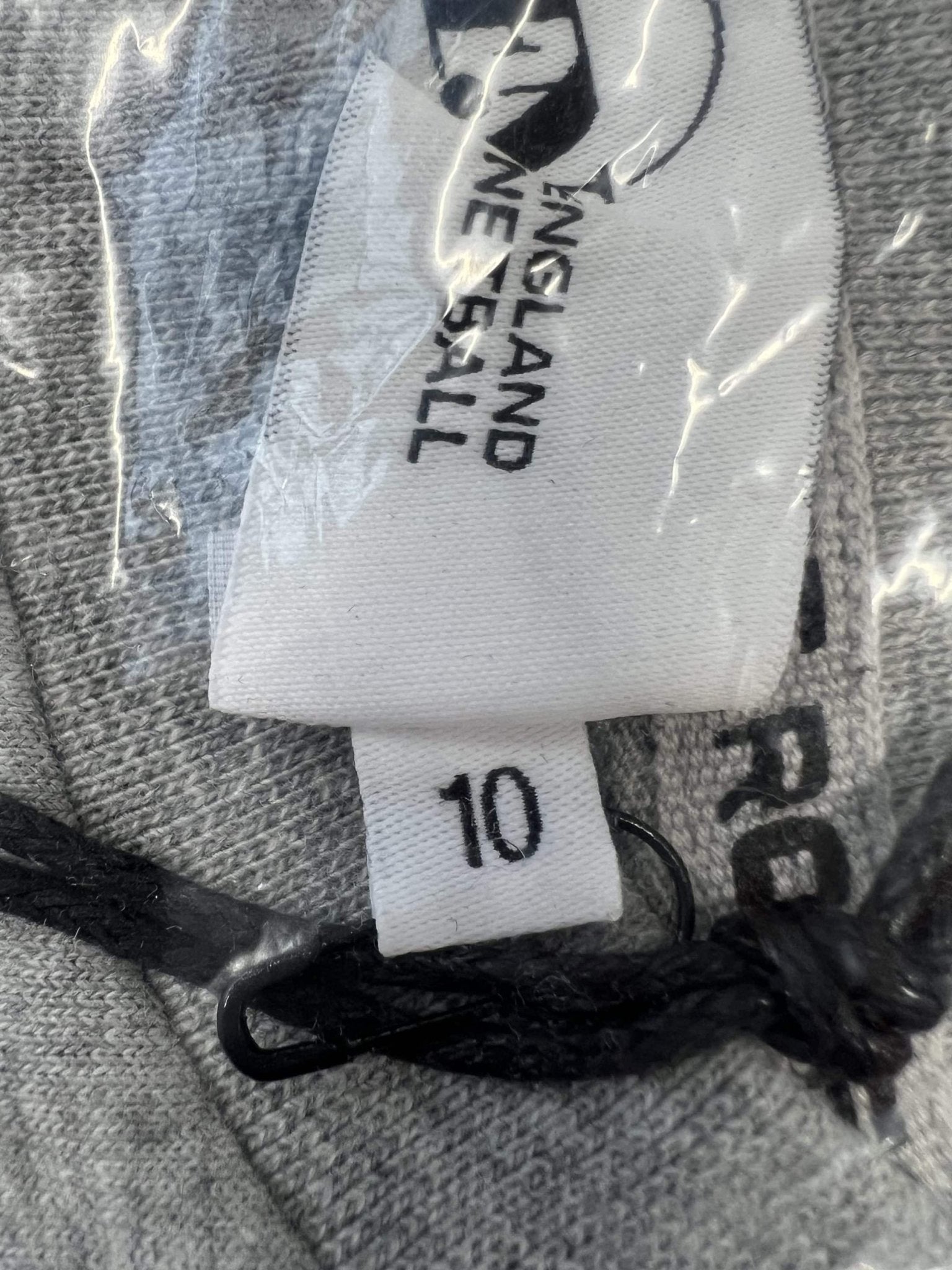 England Netball Graffiti Text Roses T-Shirt - kitround England Netball product