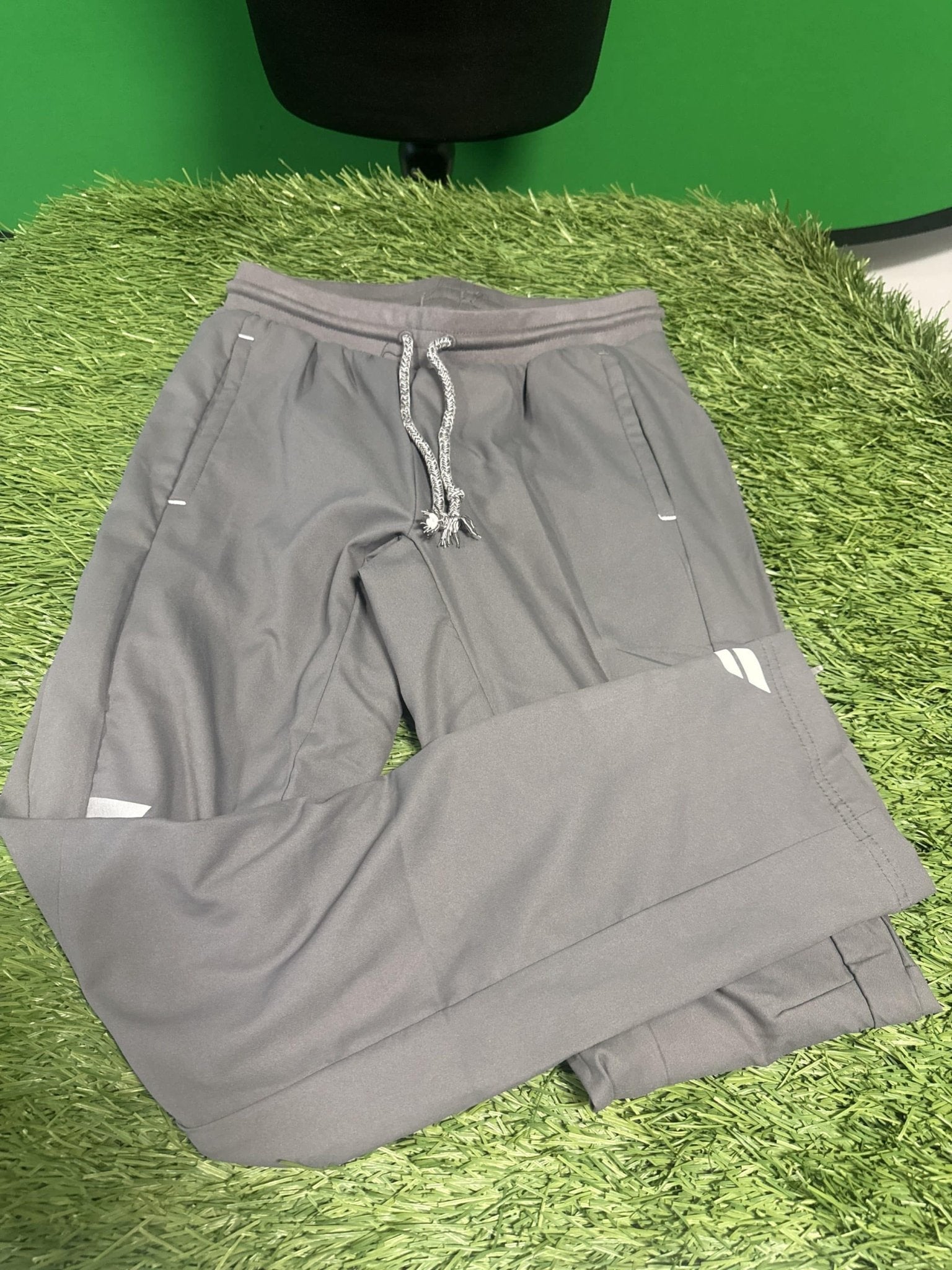 Grey Athletic Tracksuit Bottoms - kitround kitround product