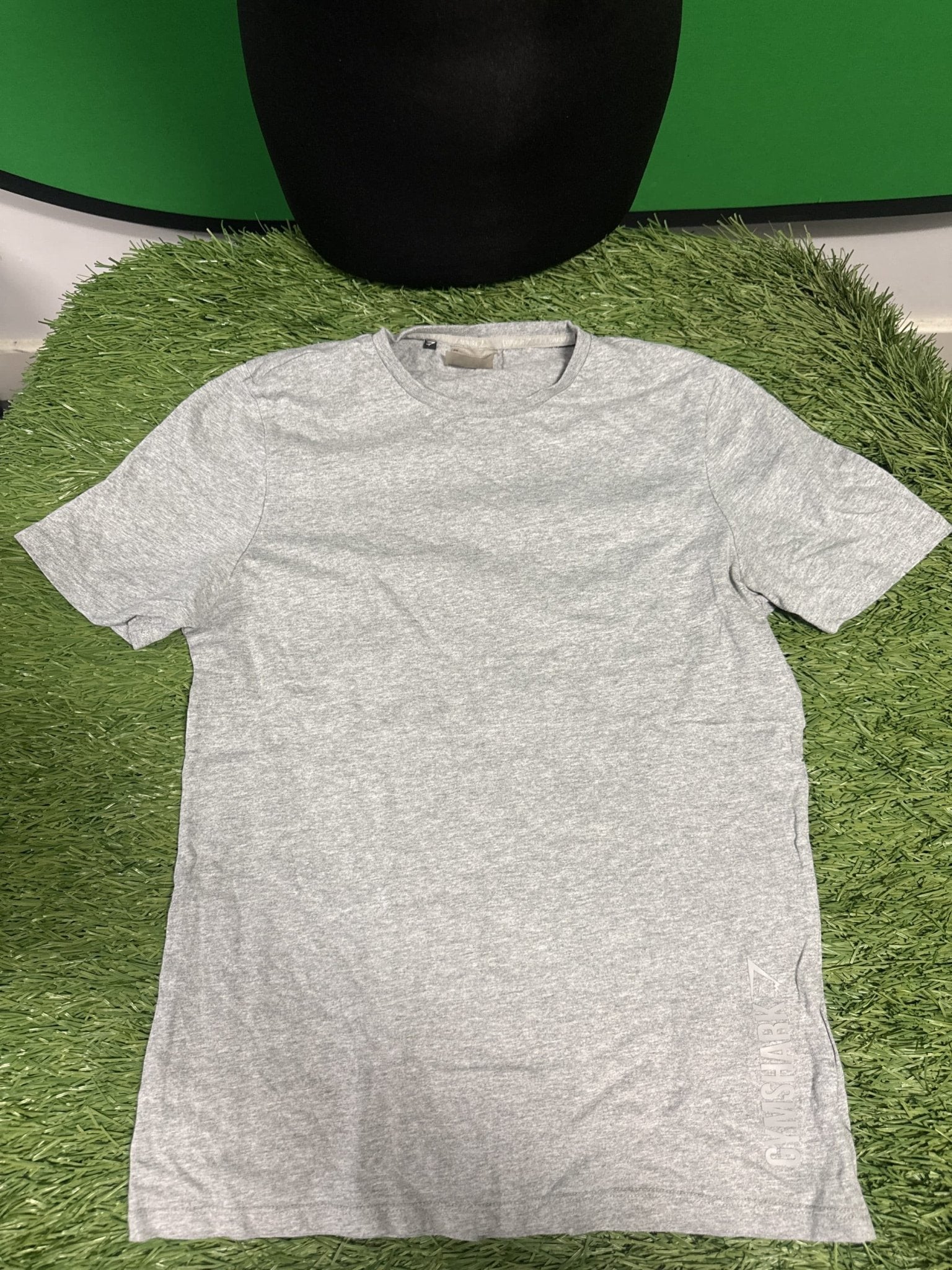 Gymshark Grey T-Shirt - kitround kitround product