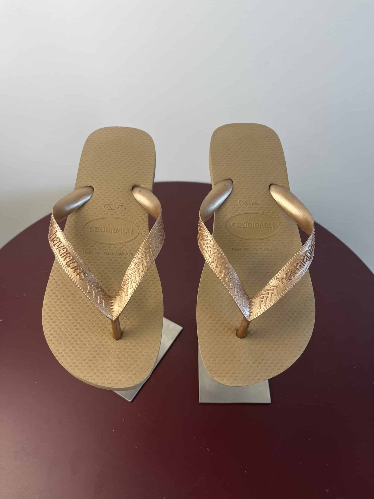 Havaianas Flip Flops - Metallic Bronze - kitround kitround product