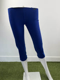 Front view of Nike Pro blue cropped leggings on mannequin