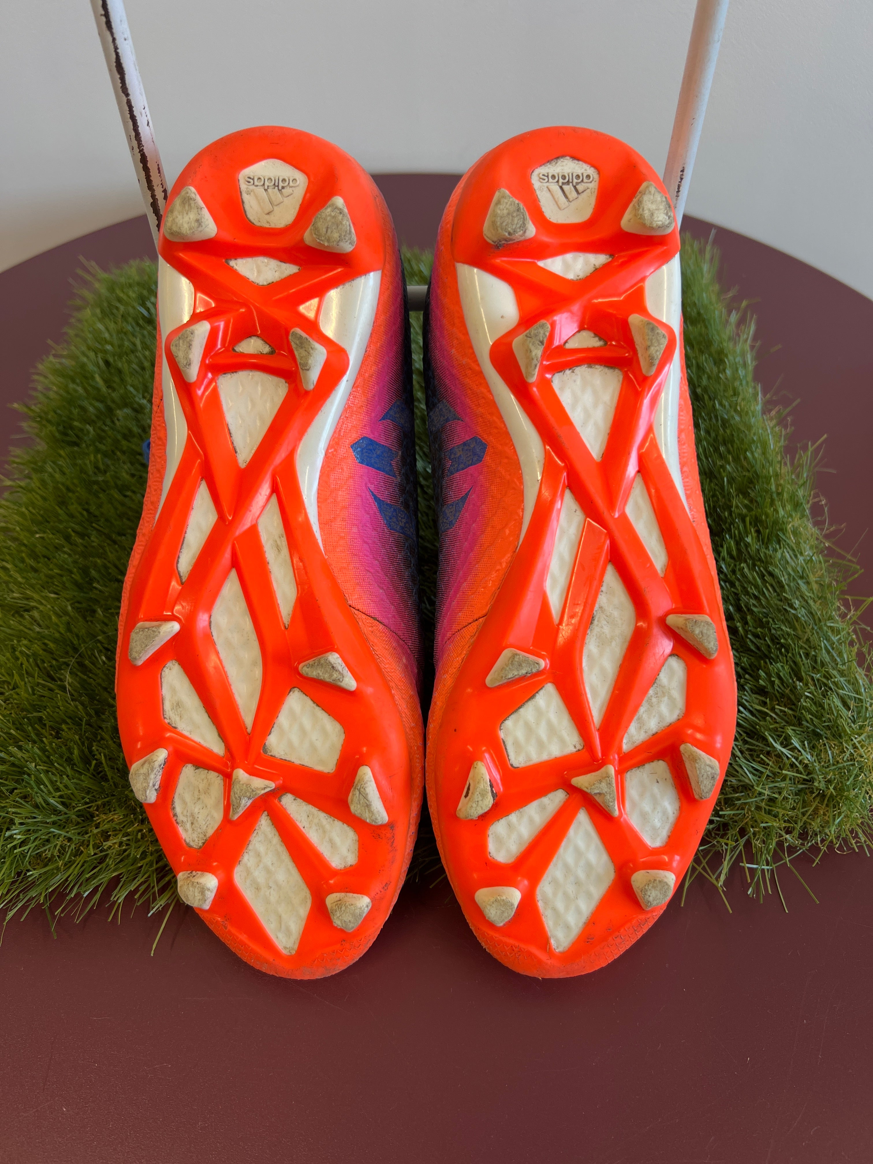 Kids adidas Football Boots – Vibrant Blue & Pink Design