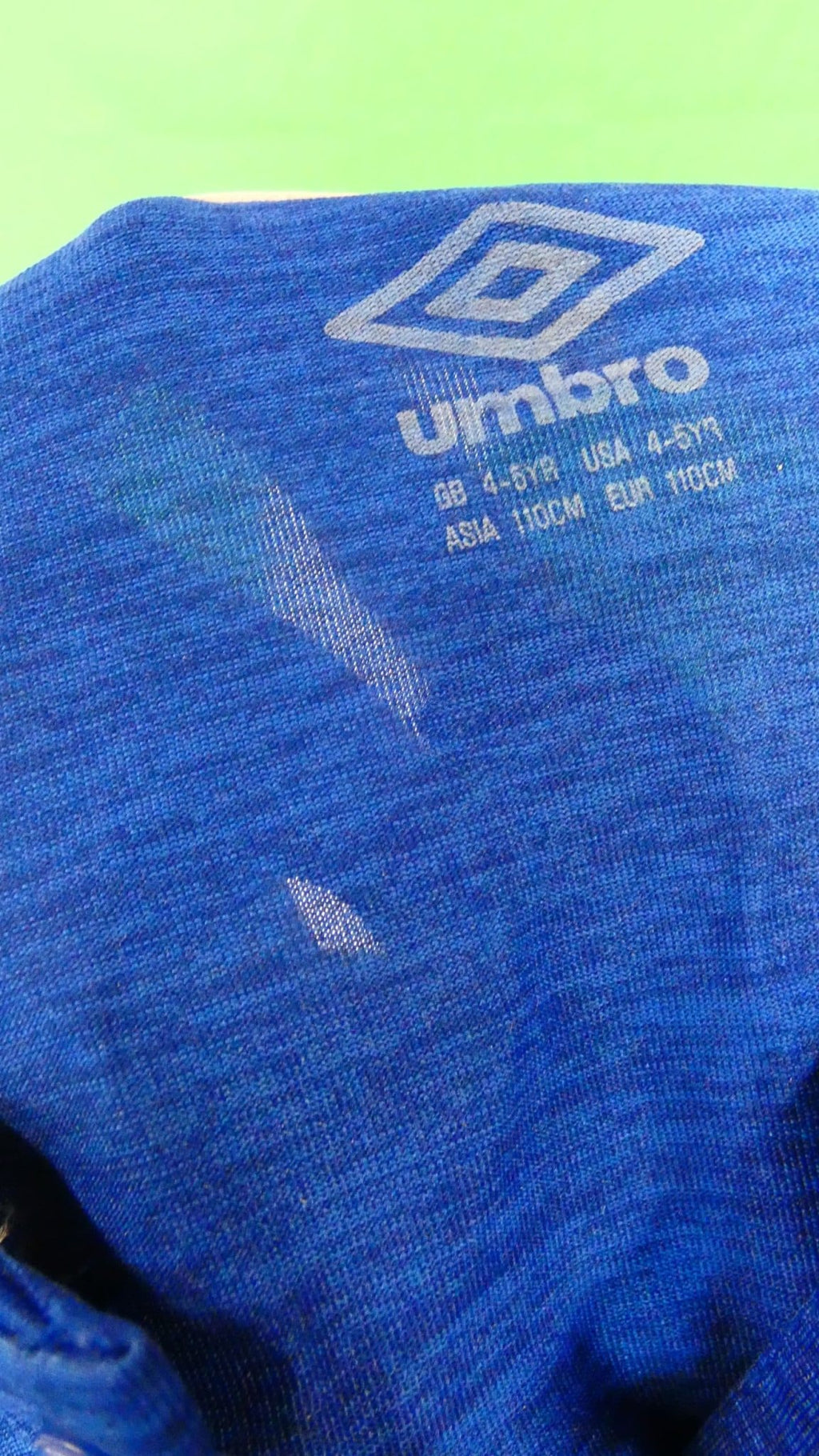 Kids Everton Walcott Football Kit 4 - 5 years - kitround kitround product