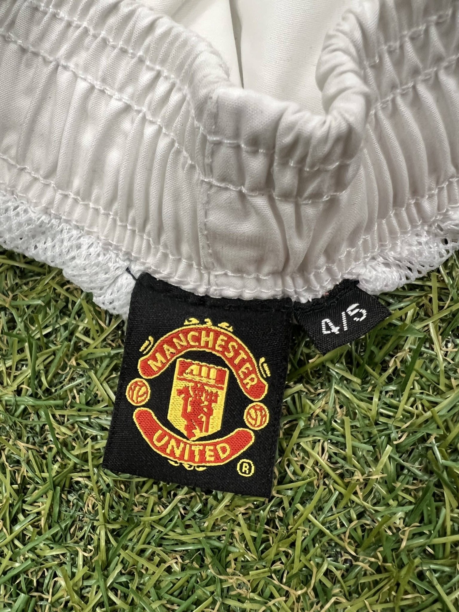 Kid’s Manchester United Football Shorts Age 4 - 5 - kitround kitround product