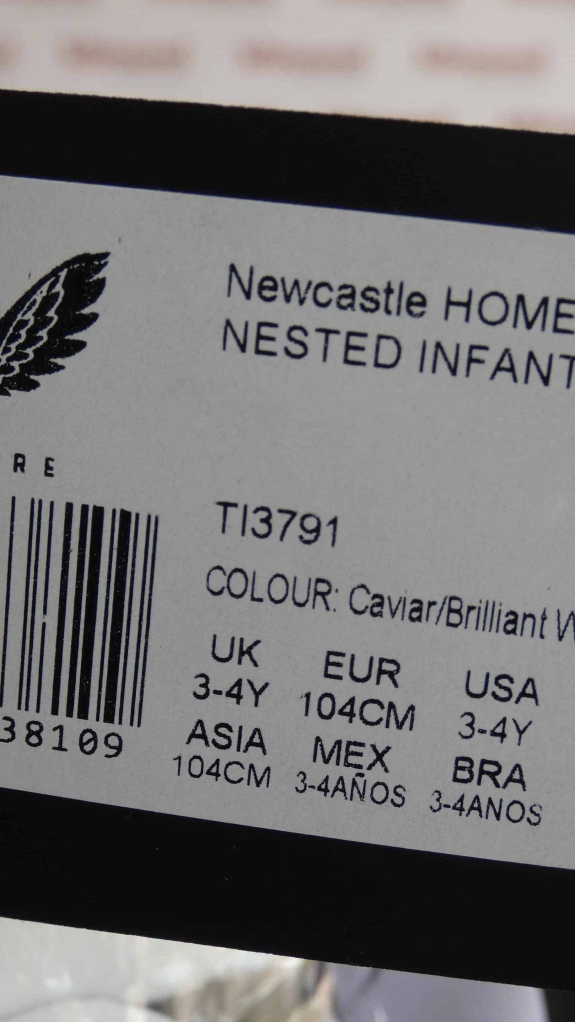 Kids Newcastle United Home Kit - kitround kitround product