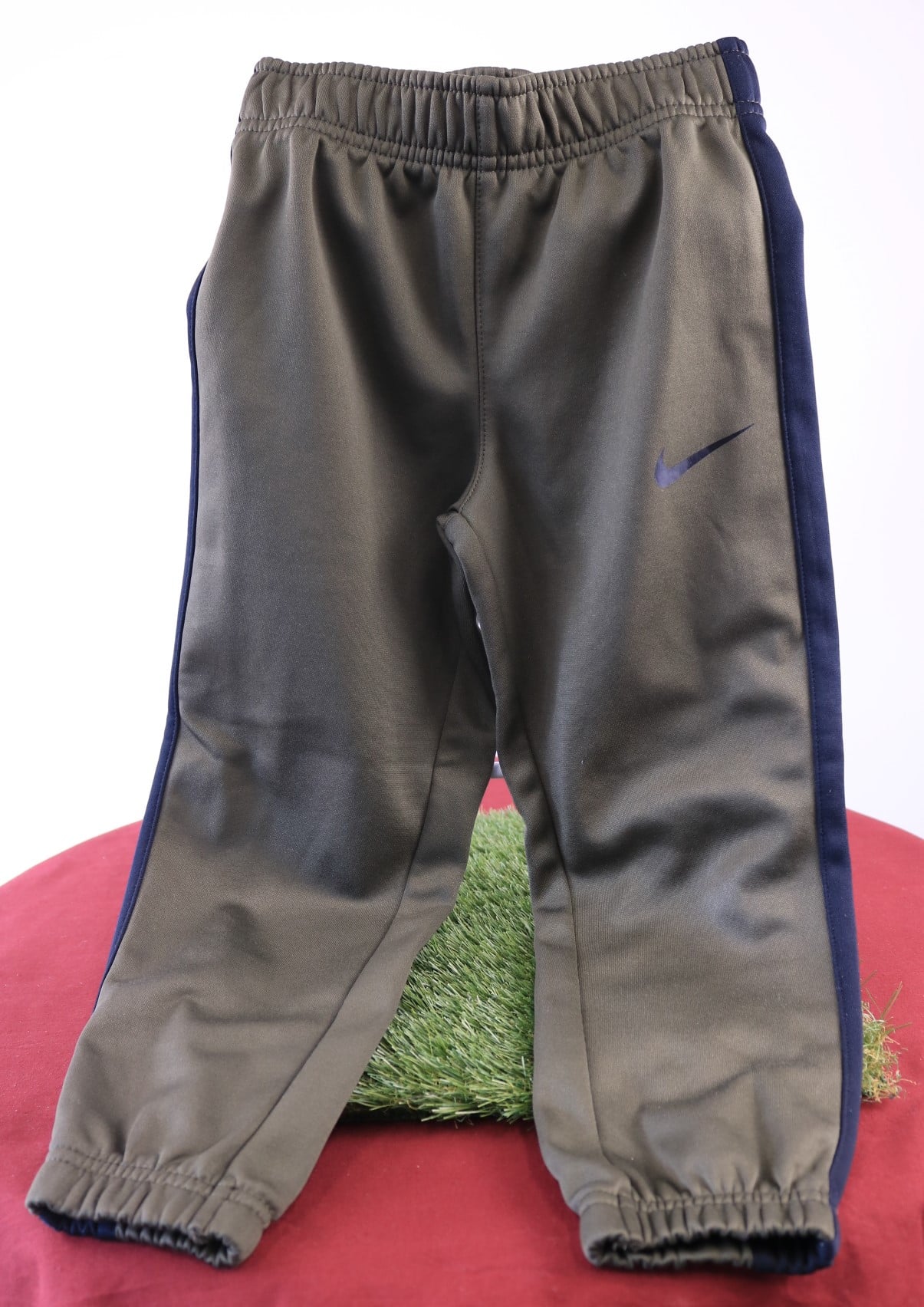 Kids Nike Tracksuit Bottoms 4 - 5 Years - kitround kitround product