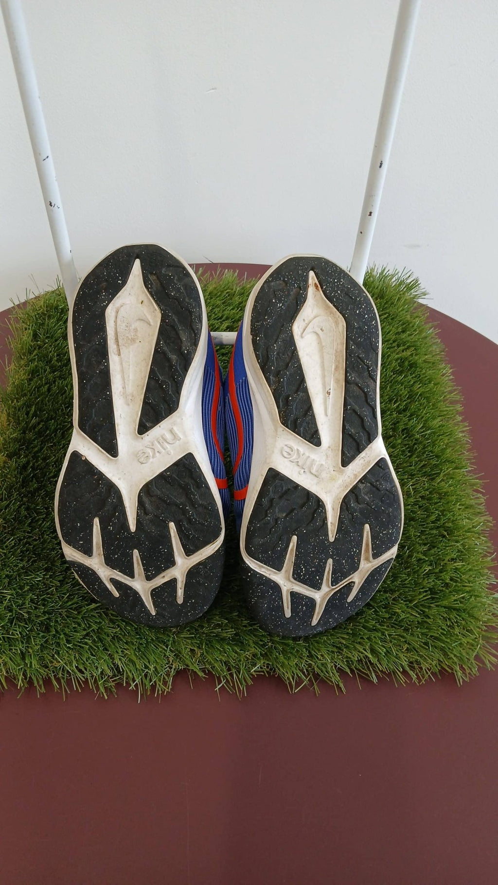 Kids Nike Trainers with Orange Swoosh - kitround kitround product