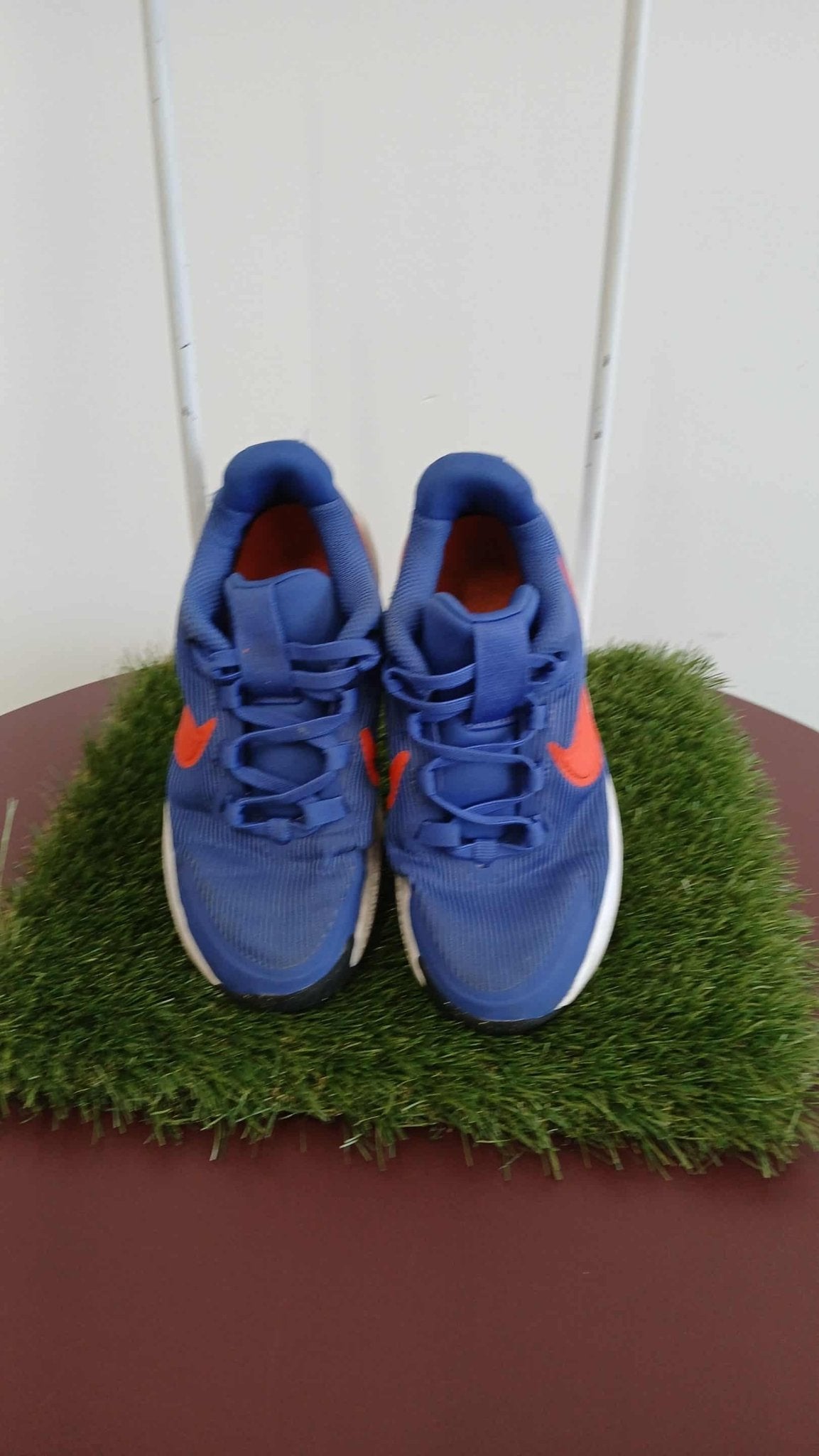 Kids Nike Trainers with Orange Swoosh - kitround kitround product