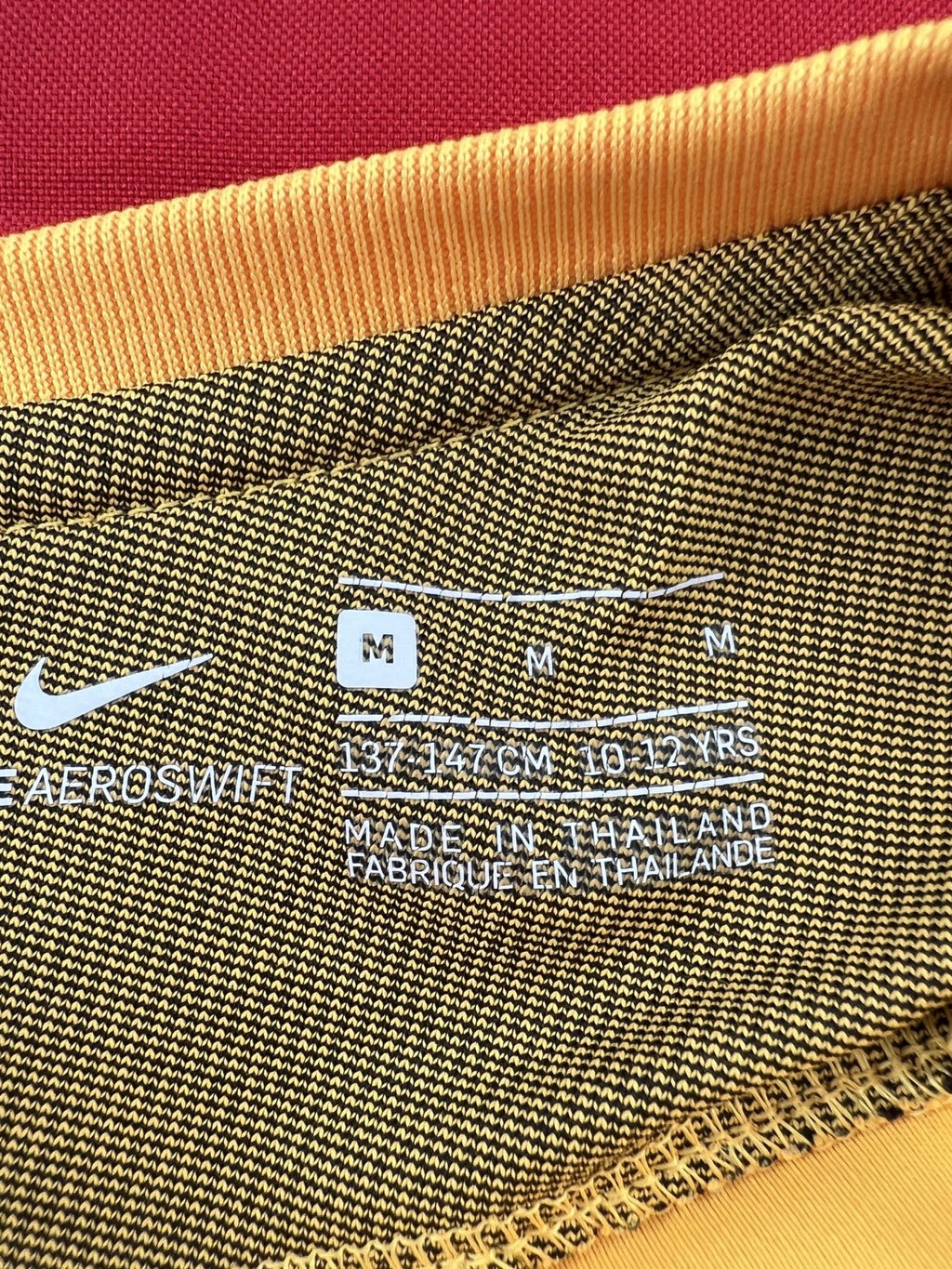 Kid’s Nike Yellow Football Shirt. Age 10 - 12 years - kitround kitround product