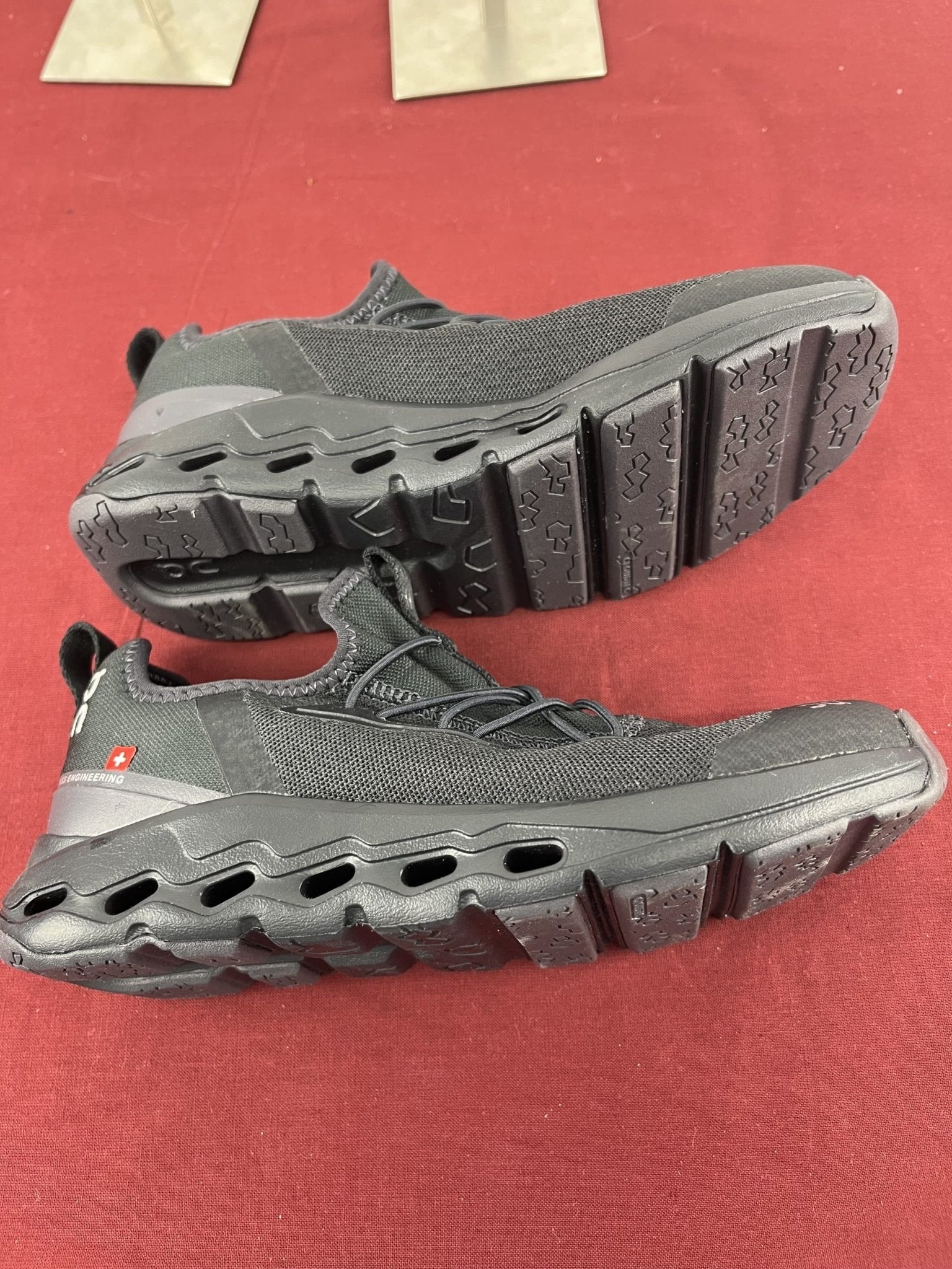 Kid's On Running Black Trainers - kitround kitround product