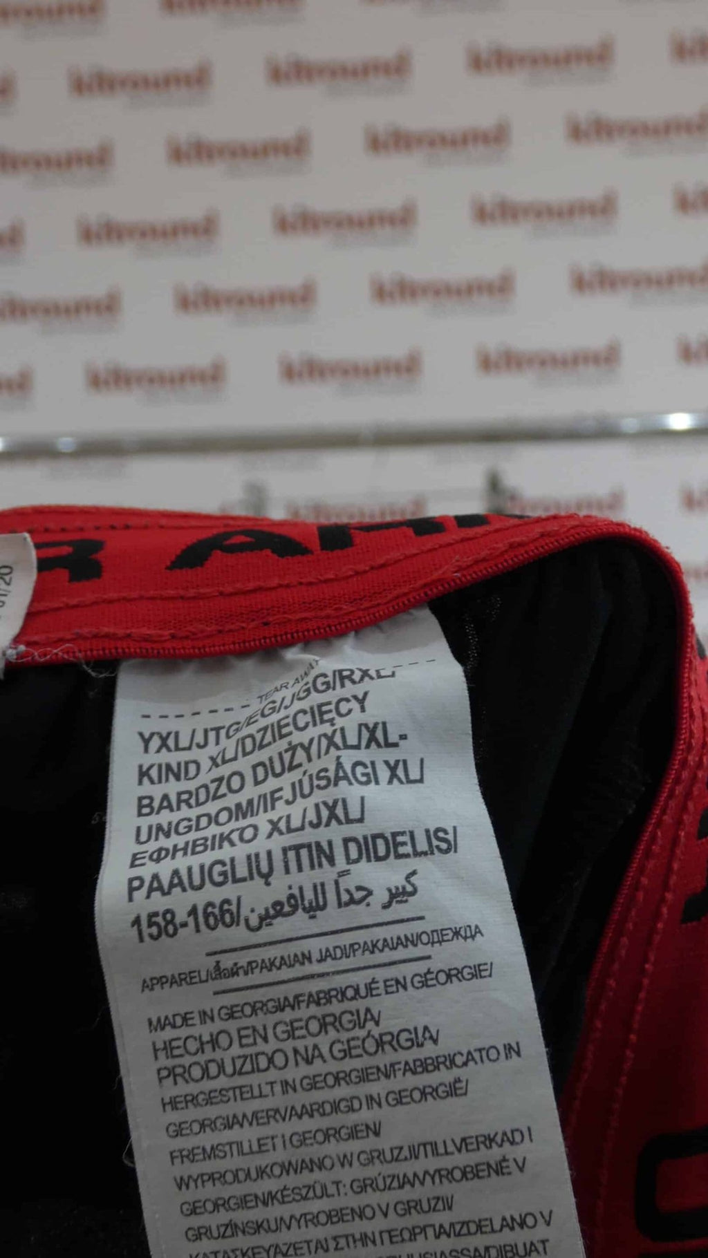 Kids Southampton FC Shorts - kitround kitround product