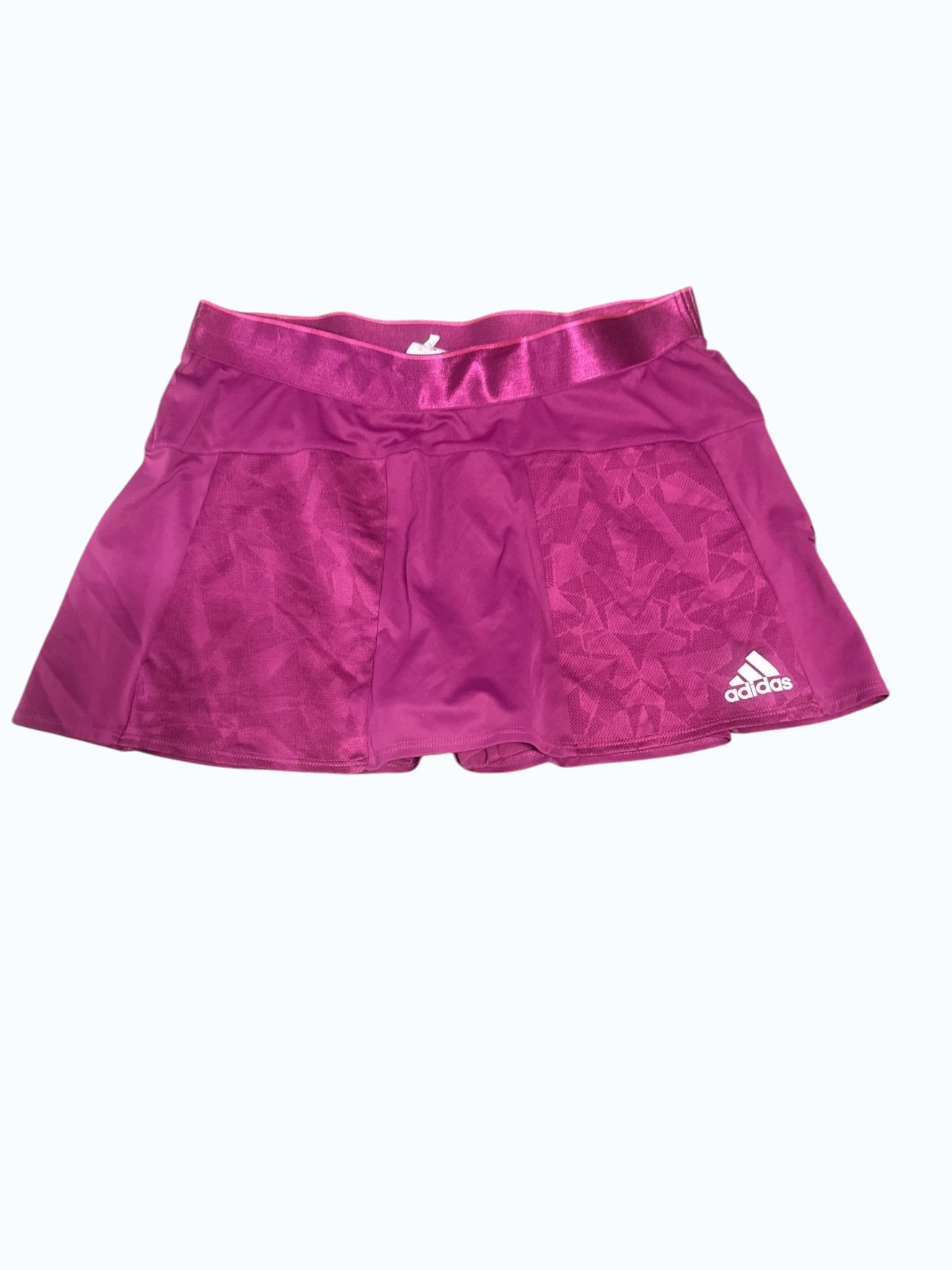 kitround Adidas women's medium purple tennis skirt with subtle pattern and logo, lightweight and breathable