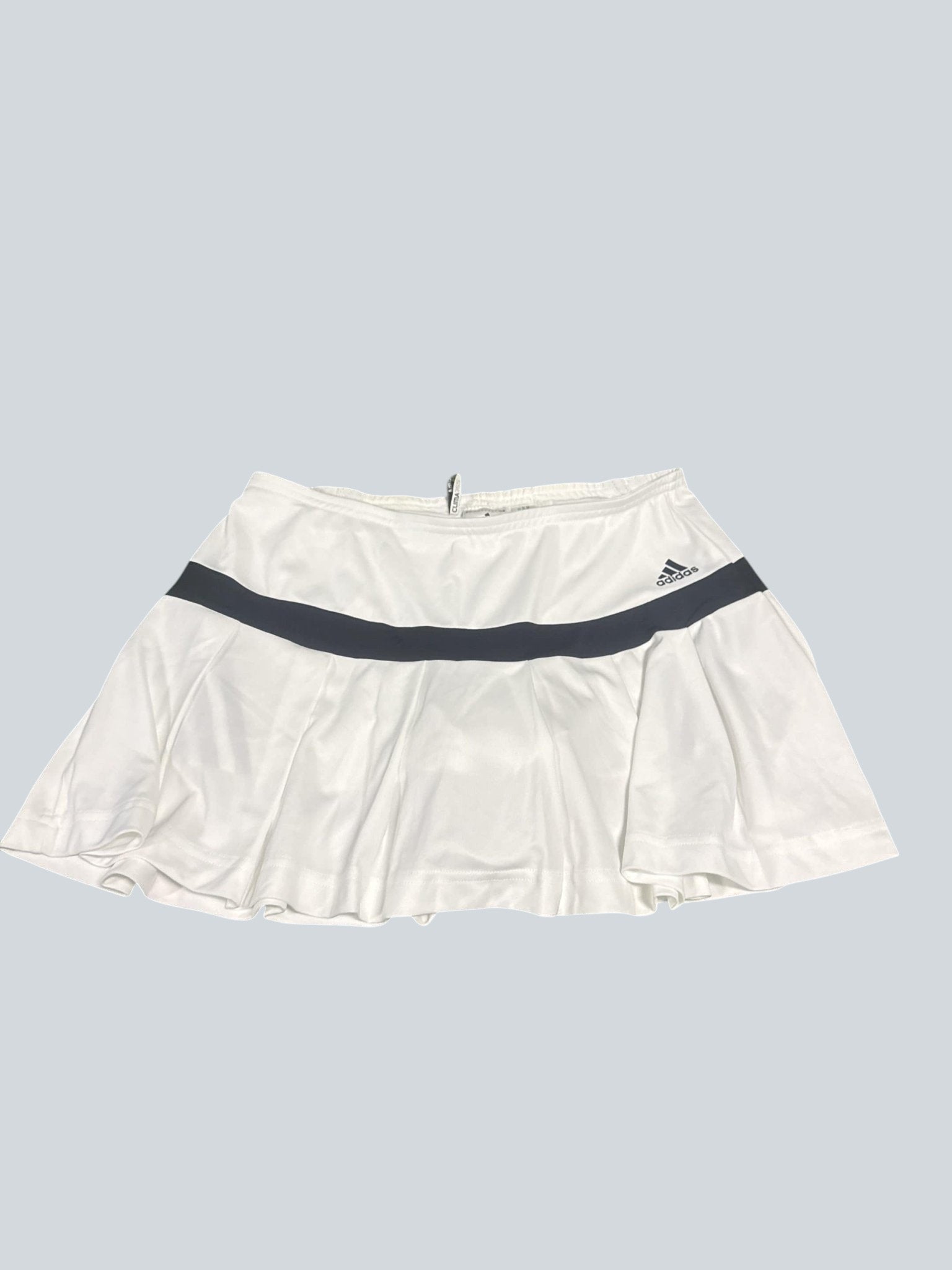 kitround adidas women's white tennis skirt with black stripe accent, medium size, lightweight and breathable fabric