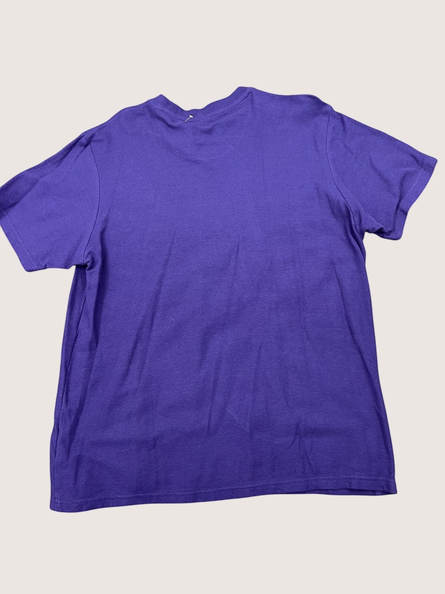 kitround dark blue England football shirt for men, featuring a comfortable design for fans and casual wear.