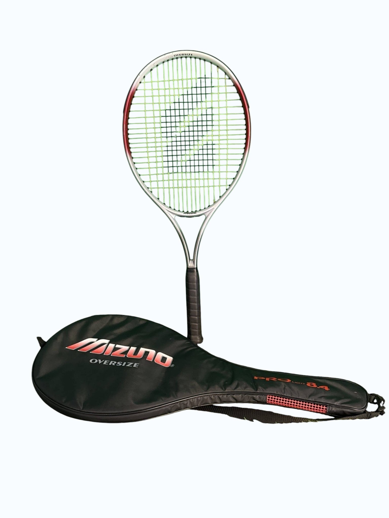 Kitround Mizuno Oversize tennis racket with green strings and red trim, includes black carrying case.