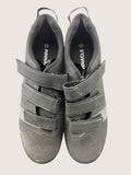 kitround Pinnacle black synthetic mountain bike cycling shoes with triple velcro straps and ventilation holes.
