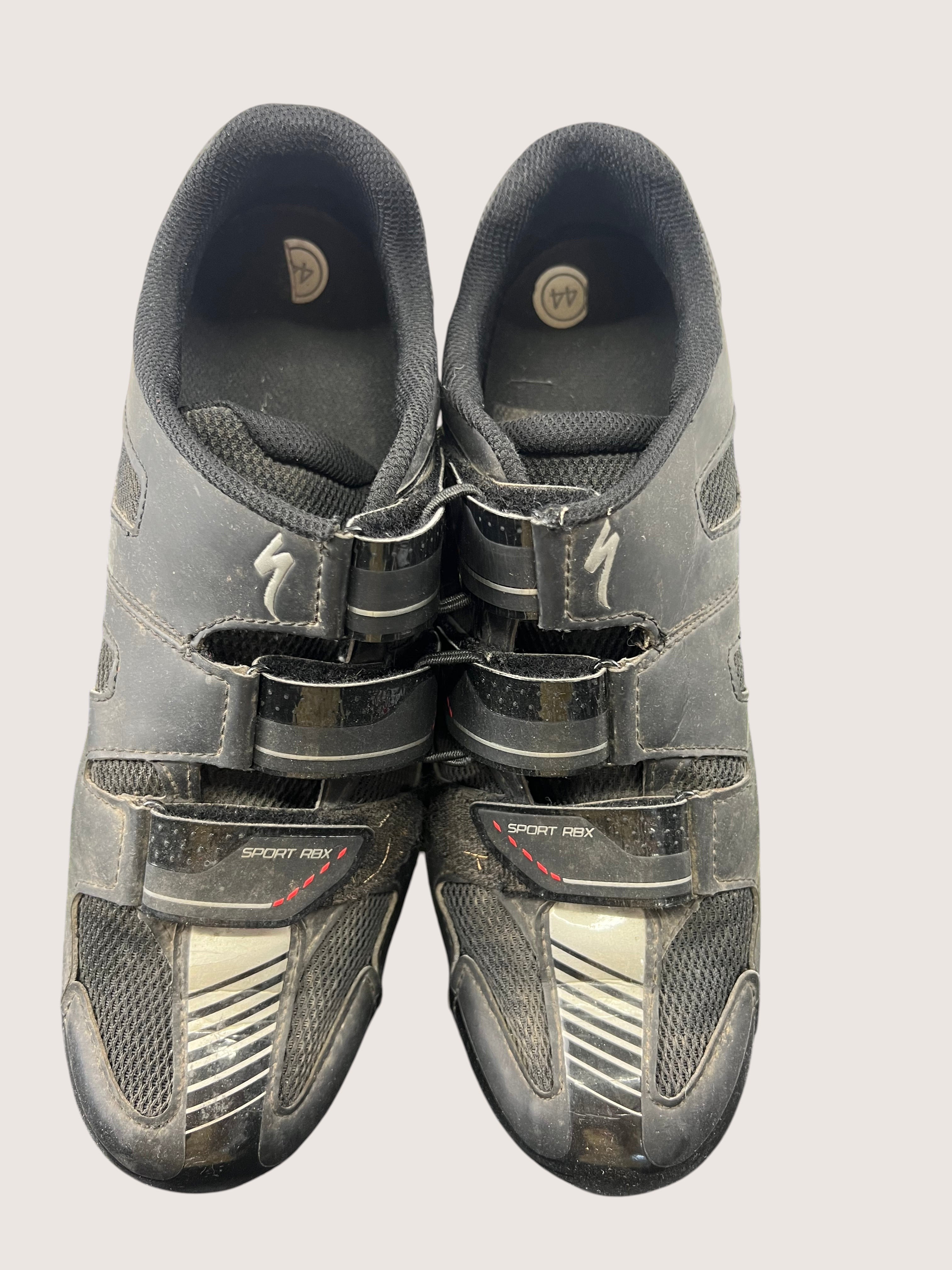 kitround Sport RBX black cycling shoes, size 44, with Velcro straps and breathable mesh panels.