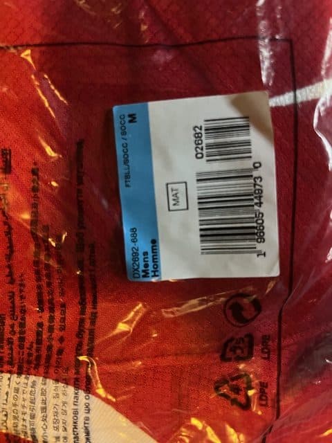 Liverpool FC Red football shirt. BNWT Nike DRI - FIT - kitround Community Kitbag product